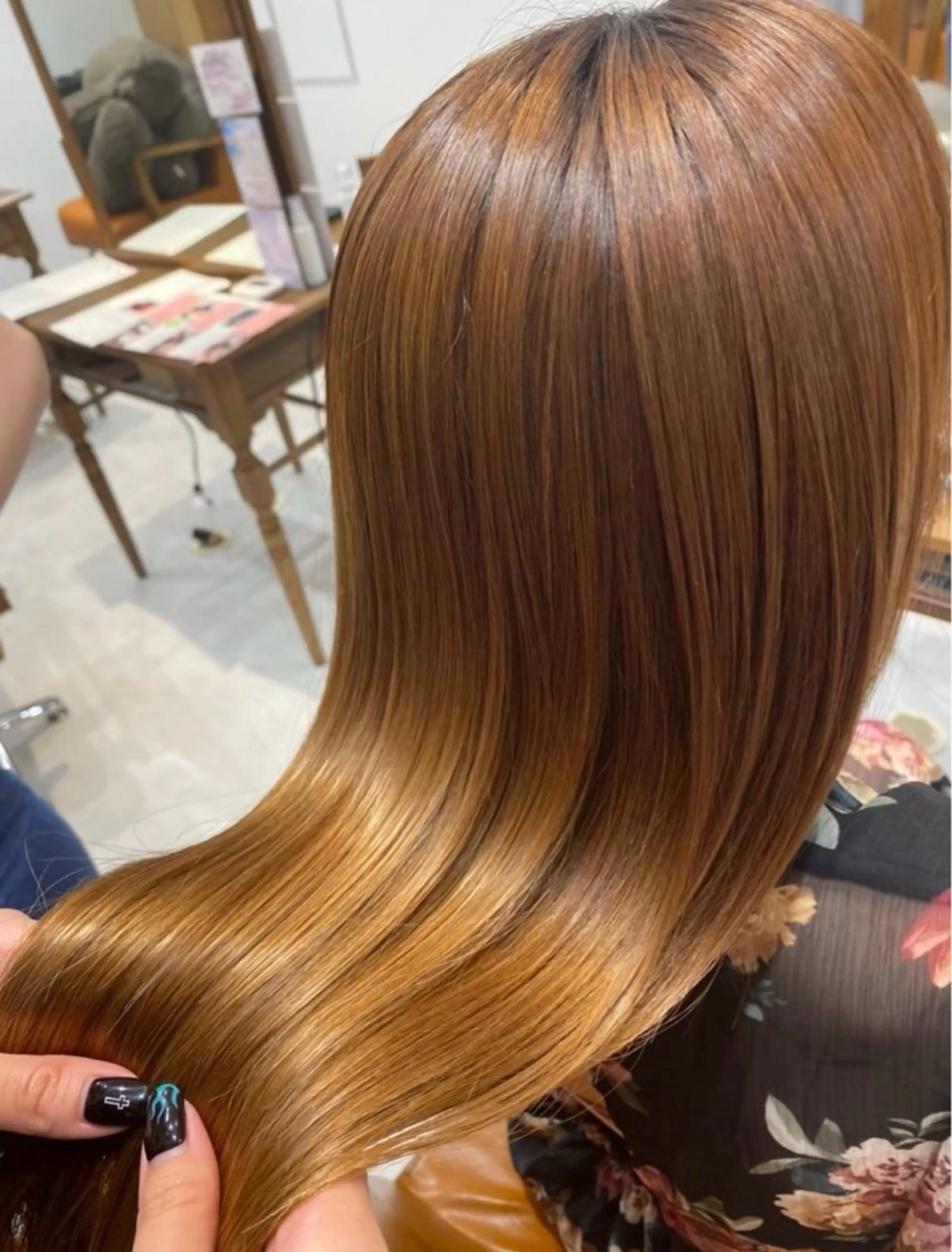 カラー 似合わせ艶カラー /かなとのヘアスタイル