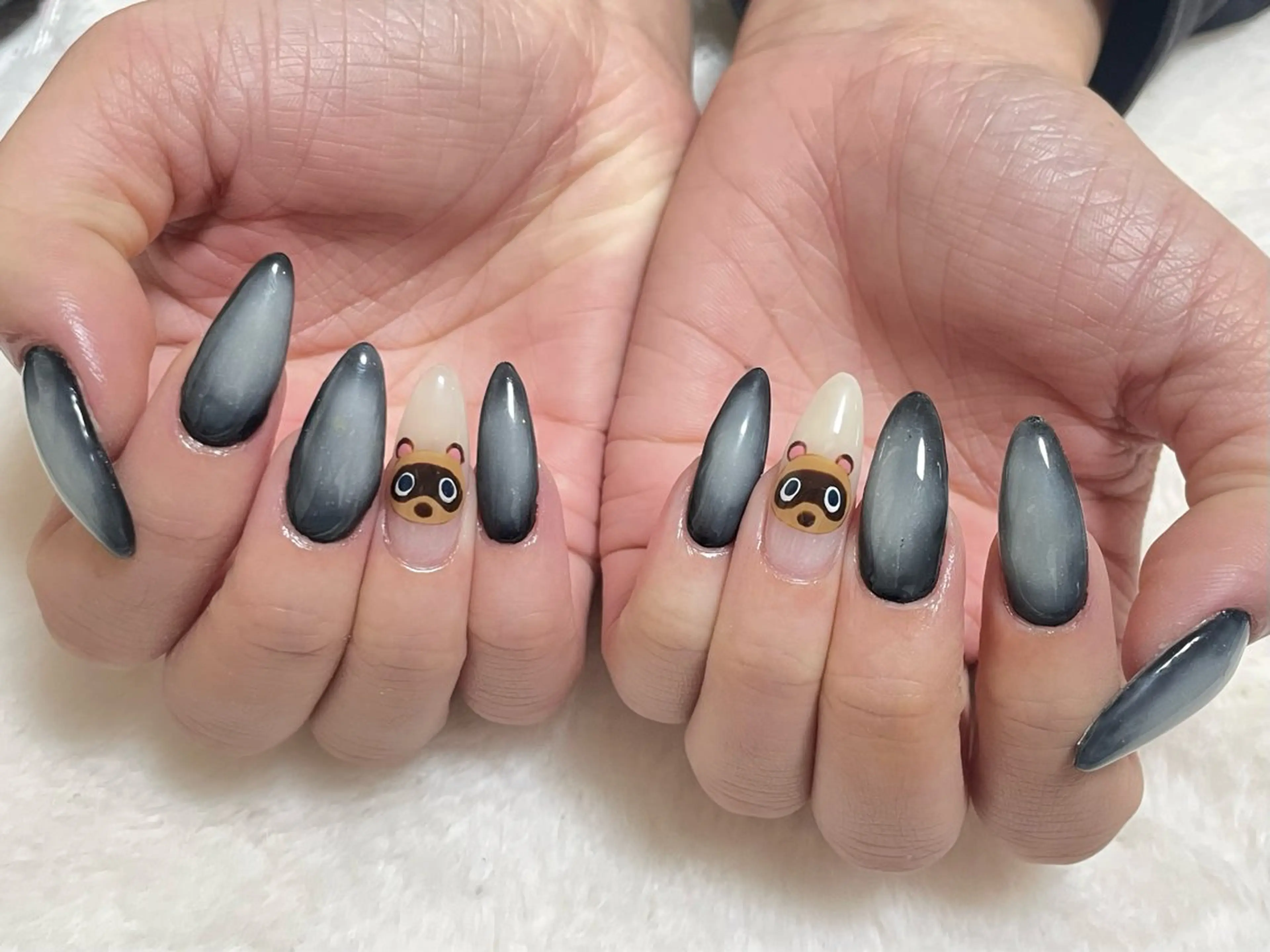 ネイル LUNA NAIL ayuのネイルデザイン
