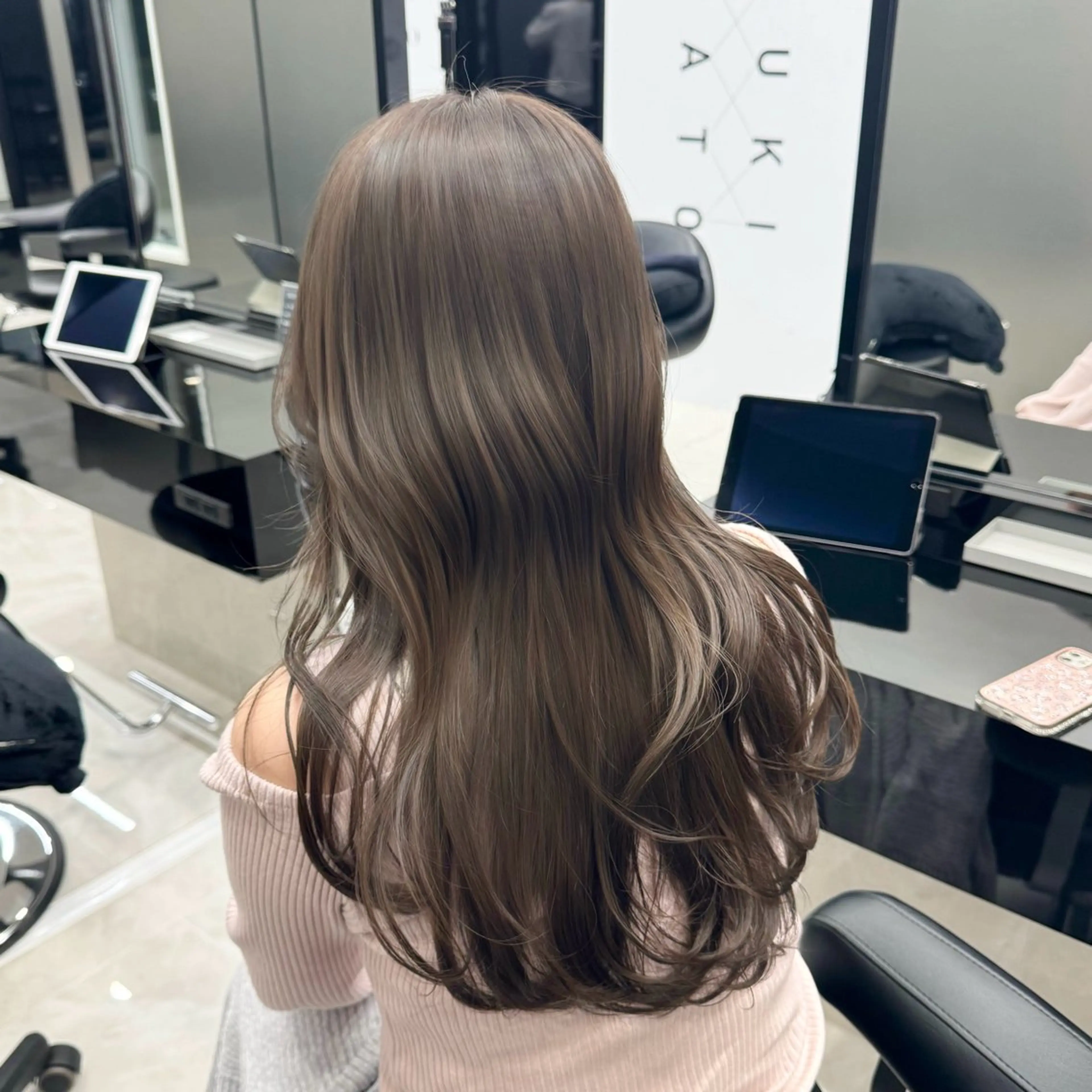 ミディアム カラー ヘアカラー トリートメント 新宿/顔周りカット/ レイヤー/がっきーのヘアスタイル