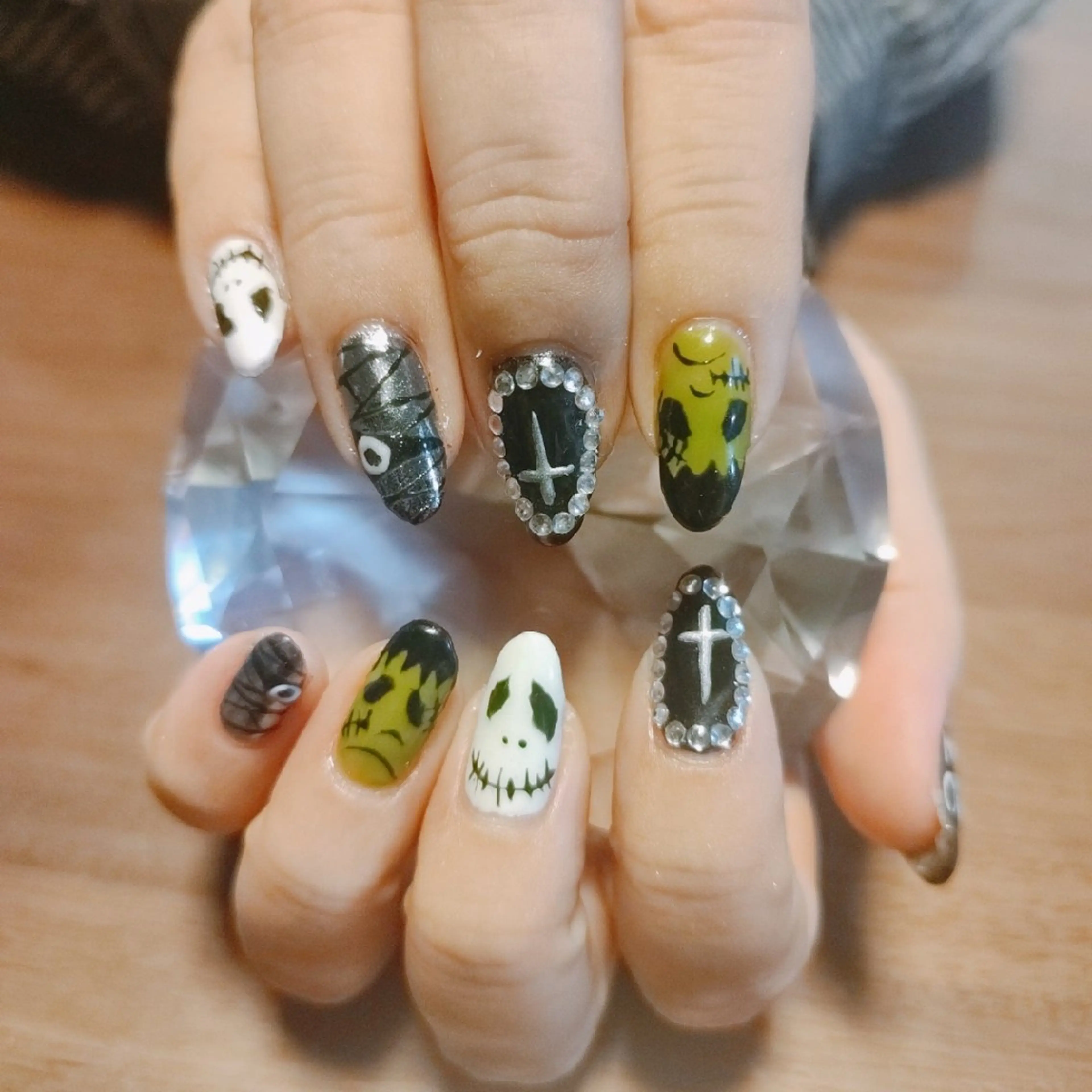 ネイル ハロウィン ハンドネイル Shine Nailのネイルデザイン