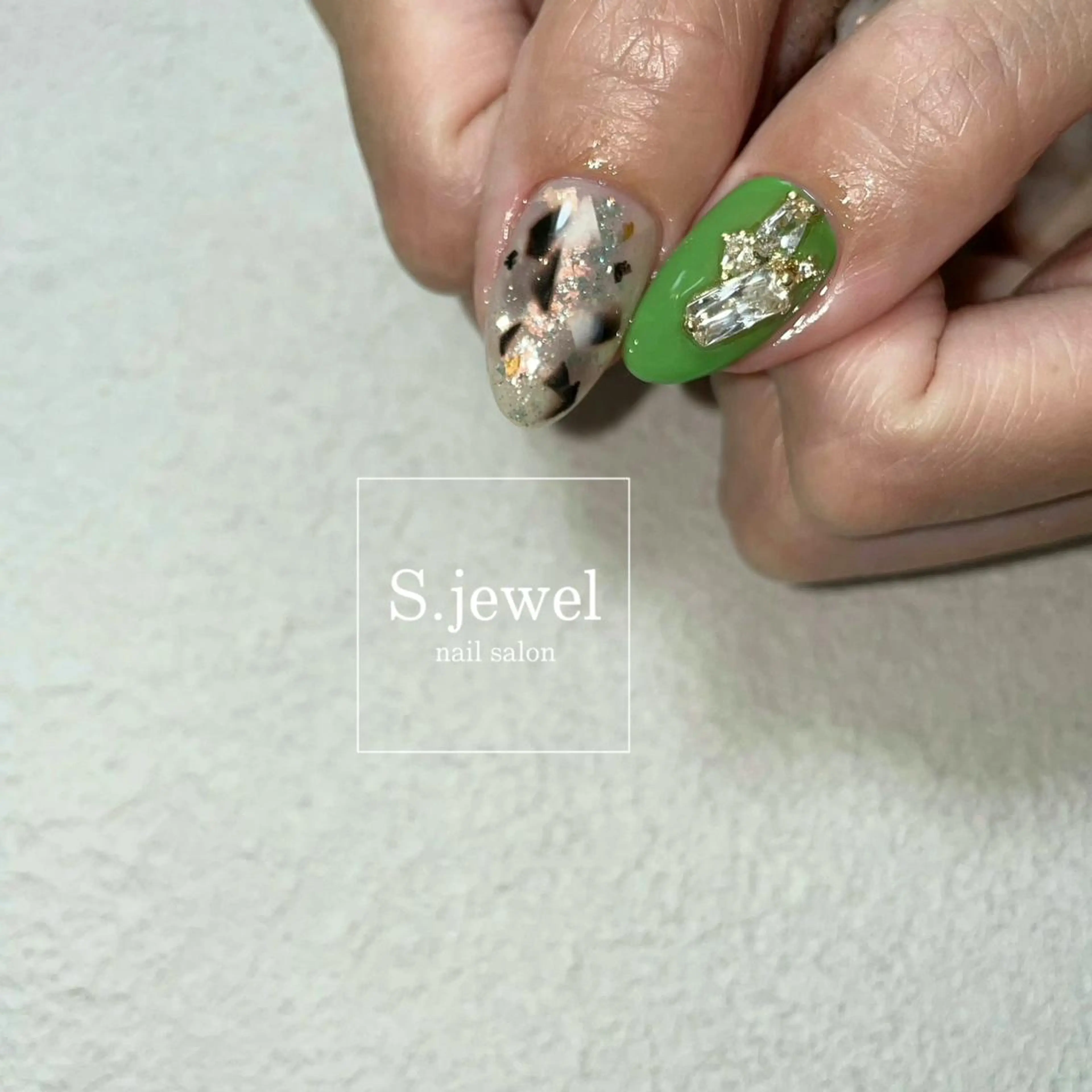 ネイル S. JEWELのネイルデザイン