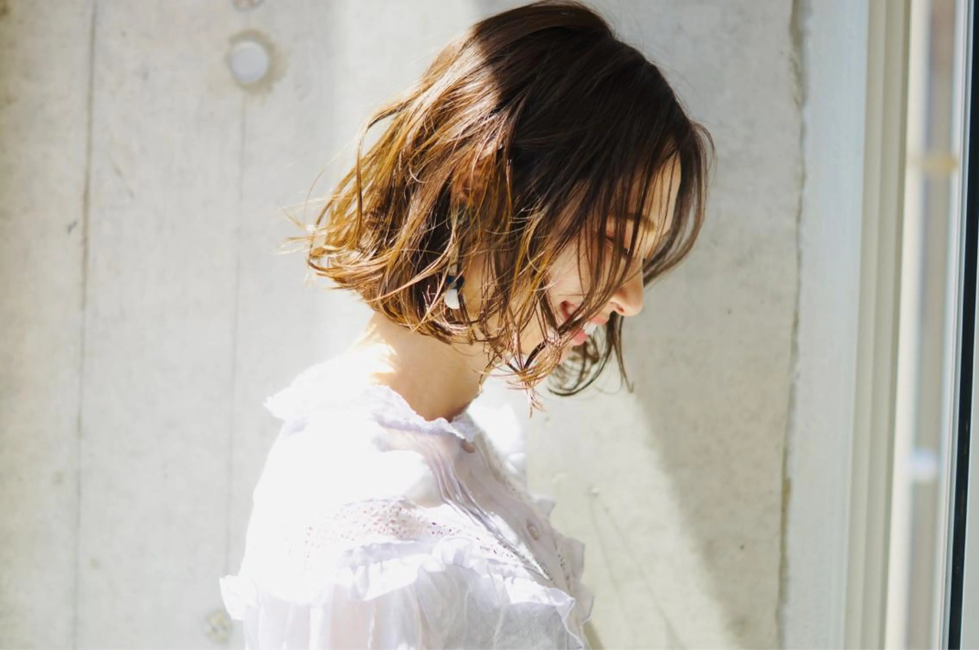 ミディアム カット パーマ トリートメント hoNua. 栄/透明感カラーのヘアスタイル