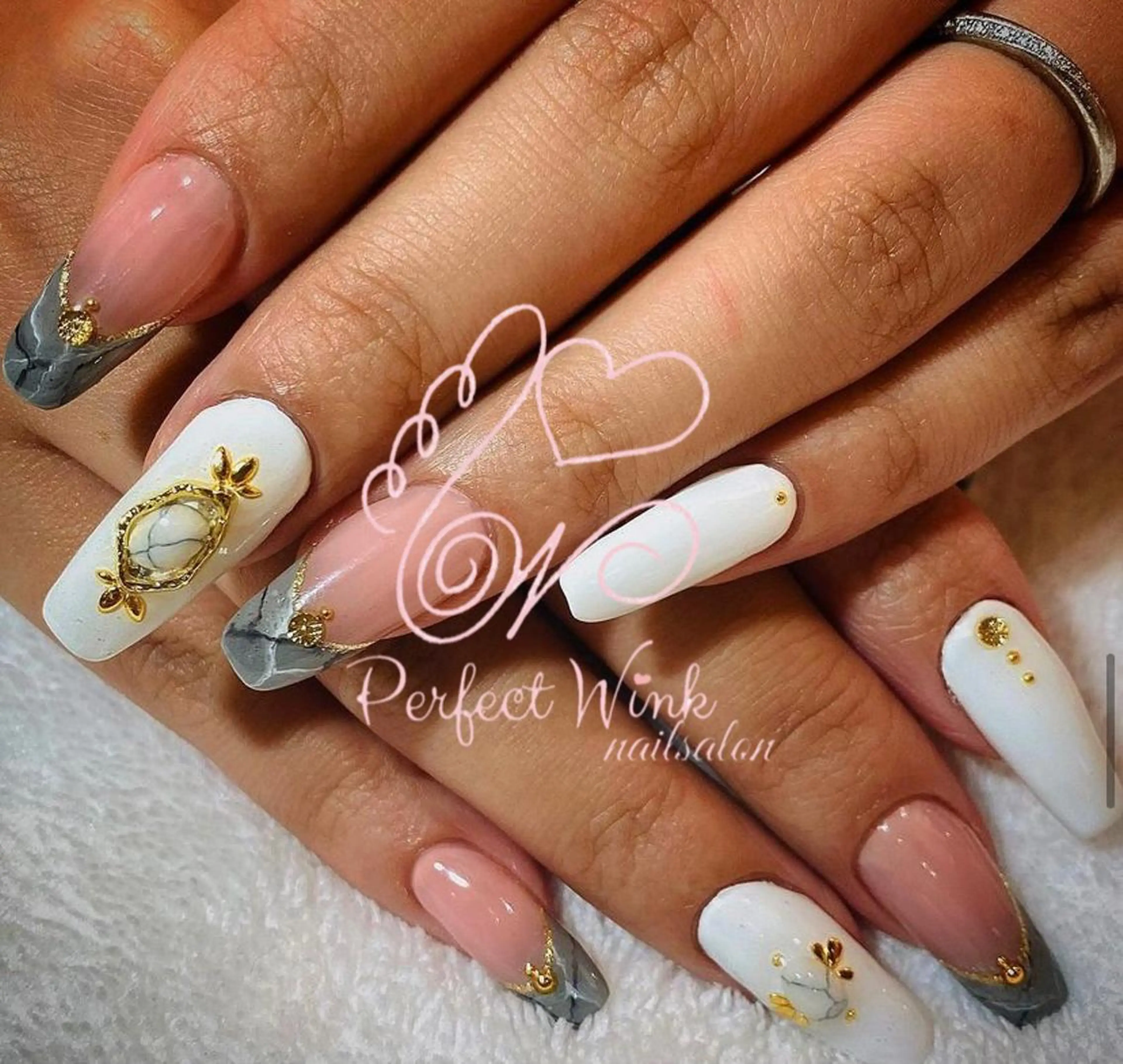 ネイル ハンドネイル 💅Perfect Wink RUI🌈のネイルデザイン