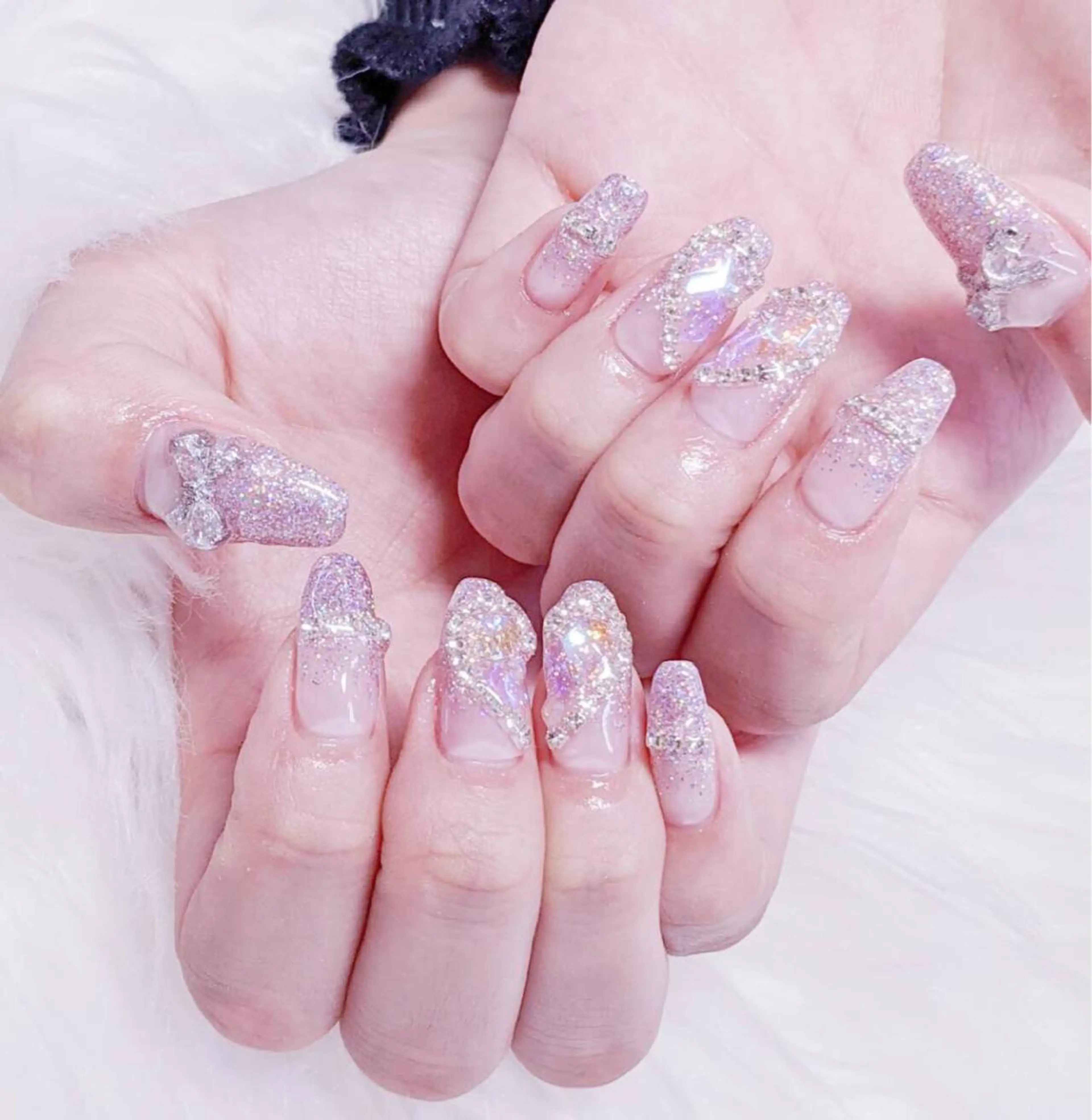 ネイル ハンドネイル MoonNail ユリ🌸のネイルデザイン