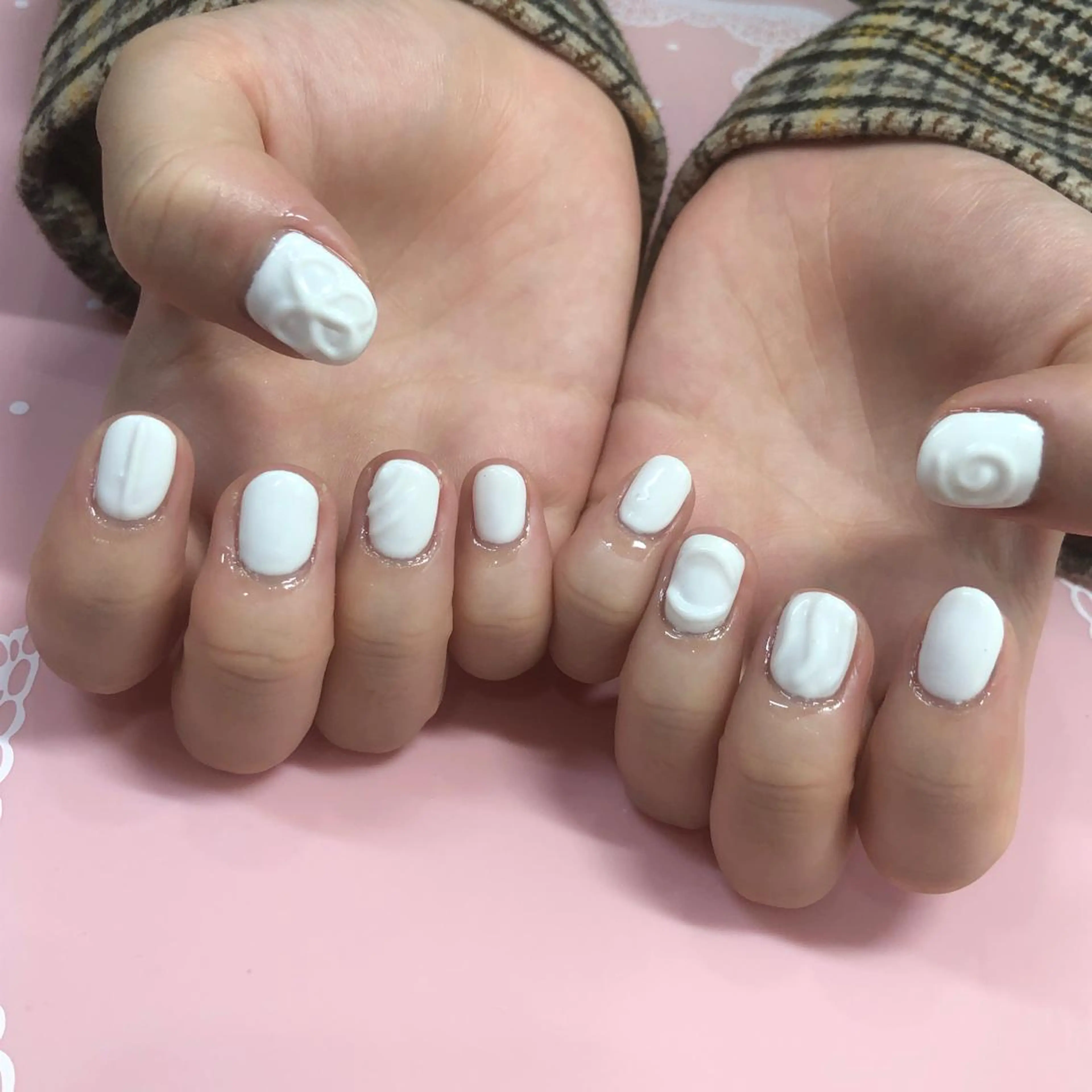 ショート ネイル アートネイル ハンドネイル 《LB》ラブリエ Nail&eyeのマツエク・マツパデザイン