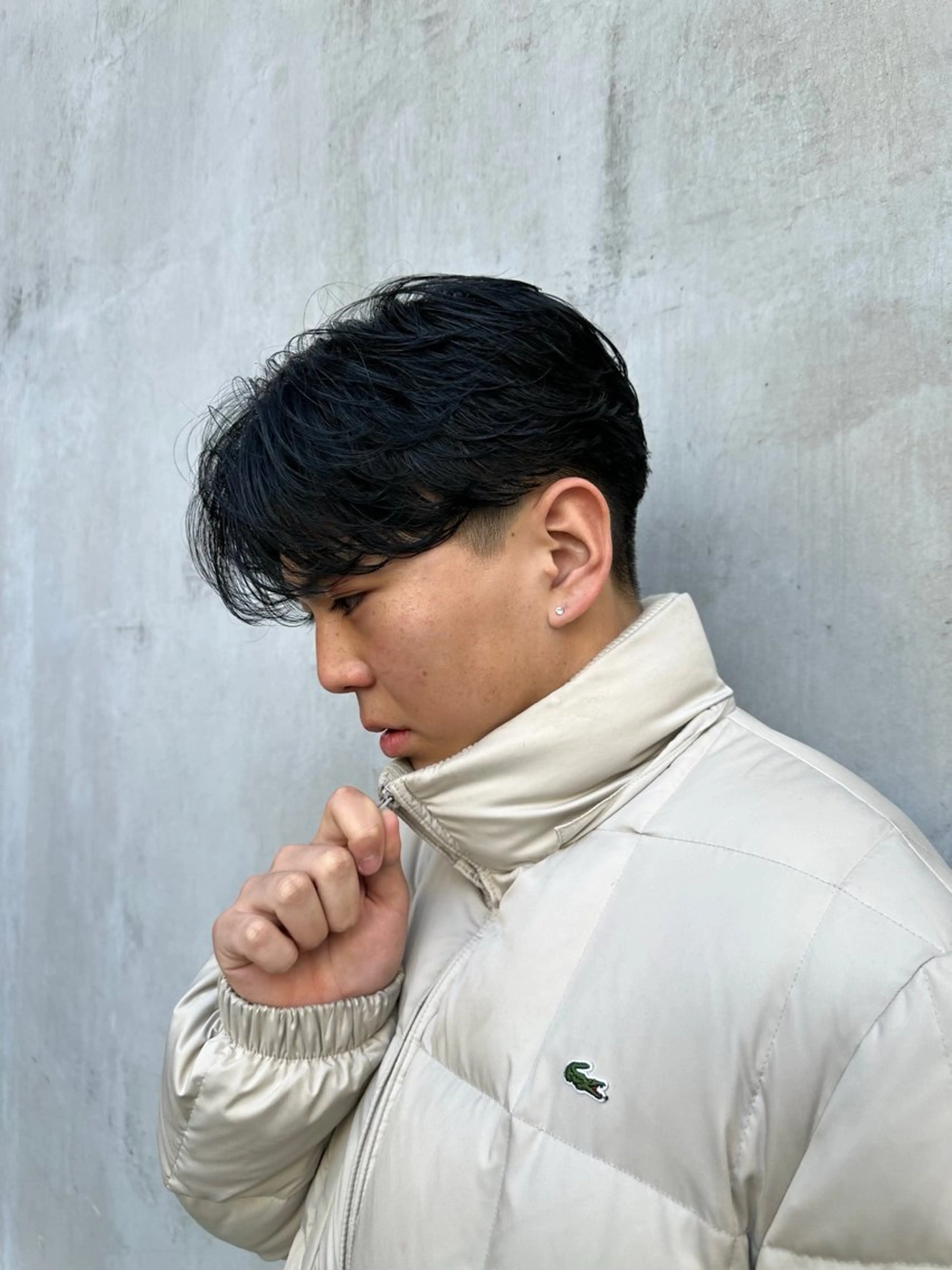 ミディアム メンズ ミディアムパーマ メンズパーマ カット パーマ 💈原宿指名No.1 センターパート💈のヘアスタイル