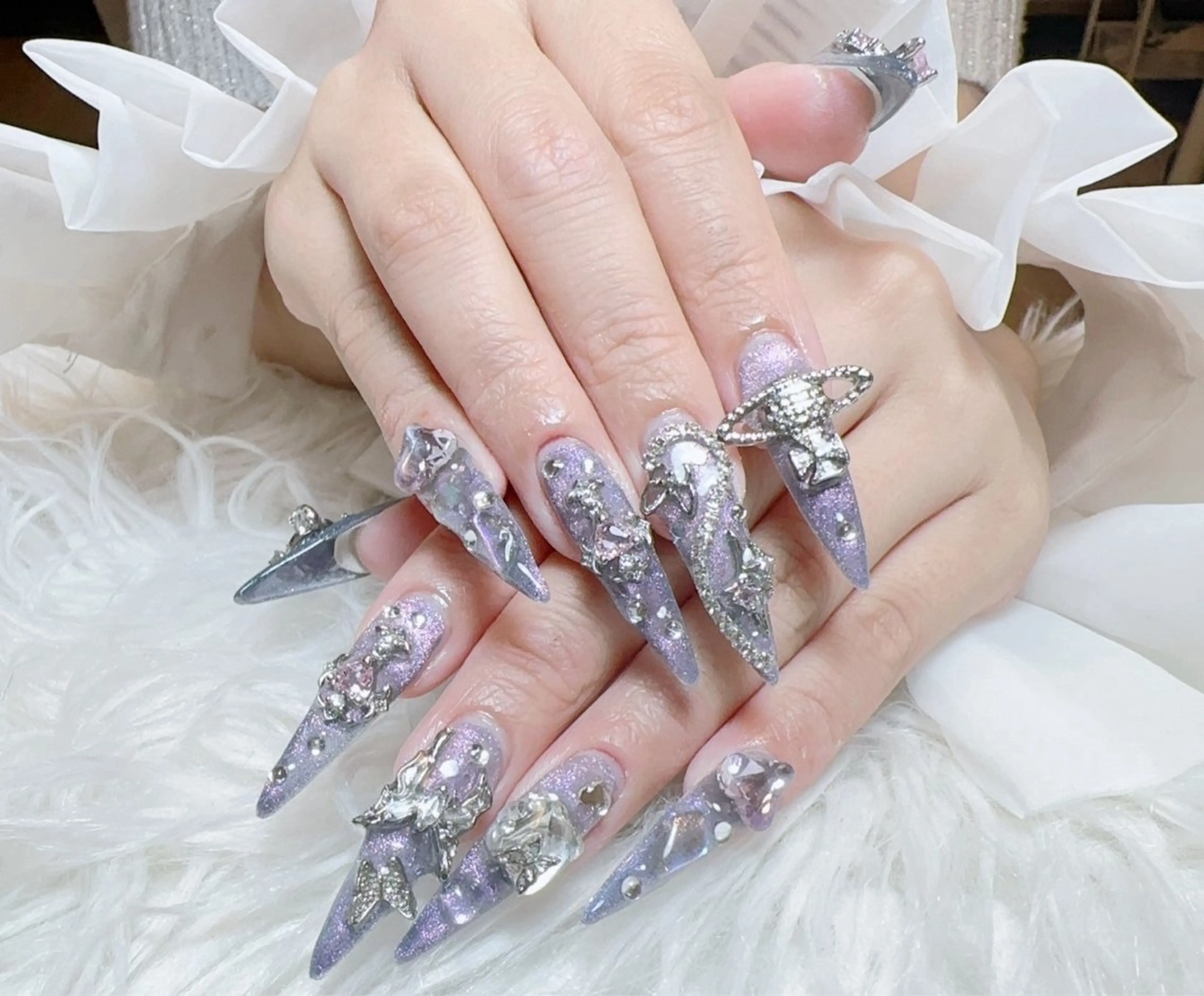 ネイル チークネイル 長さ出し フラワーネイル フレンチネイル ガーリー ハンドネイル NEW NAIL 池袋のネイルデザイン