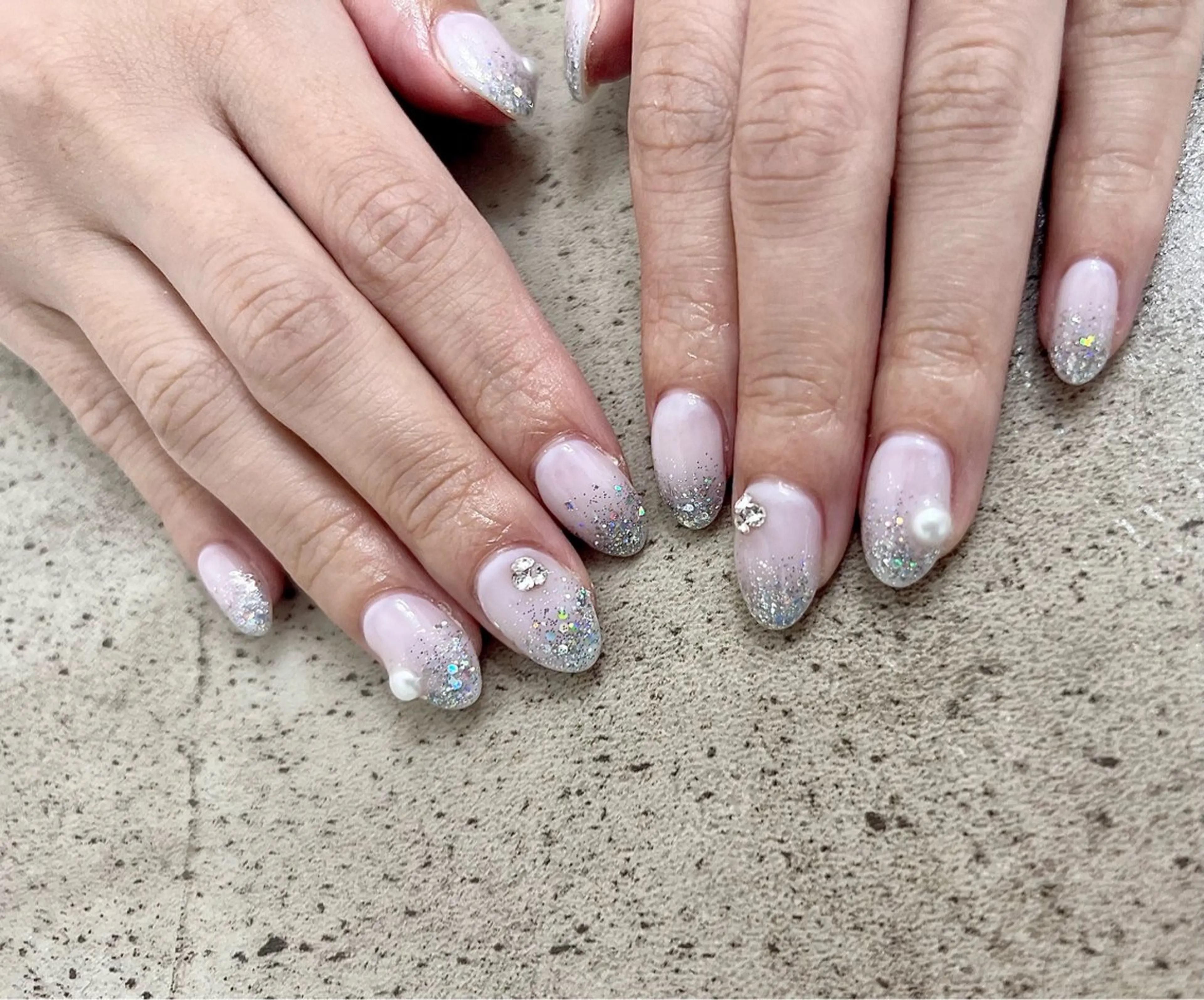 ネイル ラメ(グリッター) ラメグラデーション 持ち込み ストーンネイル Maison Calin manaのネイルデザイン