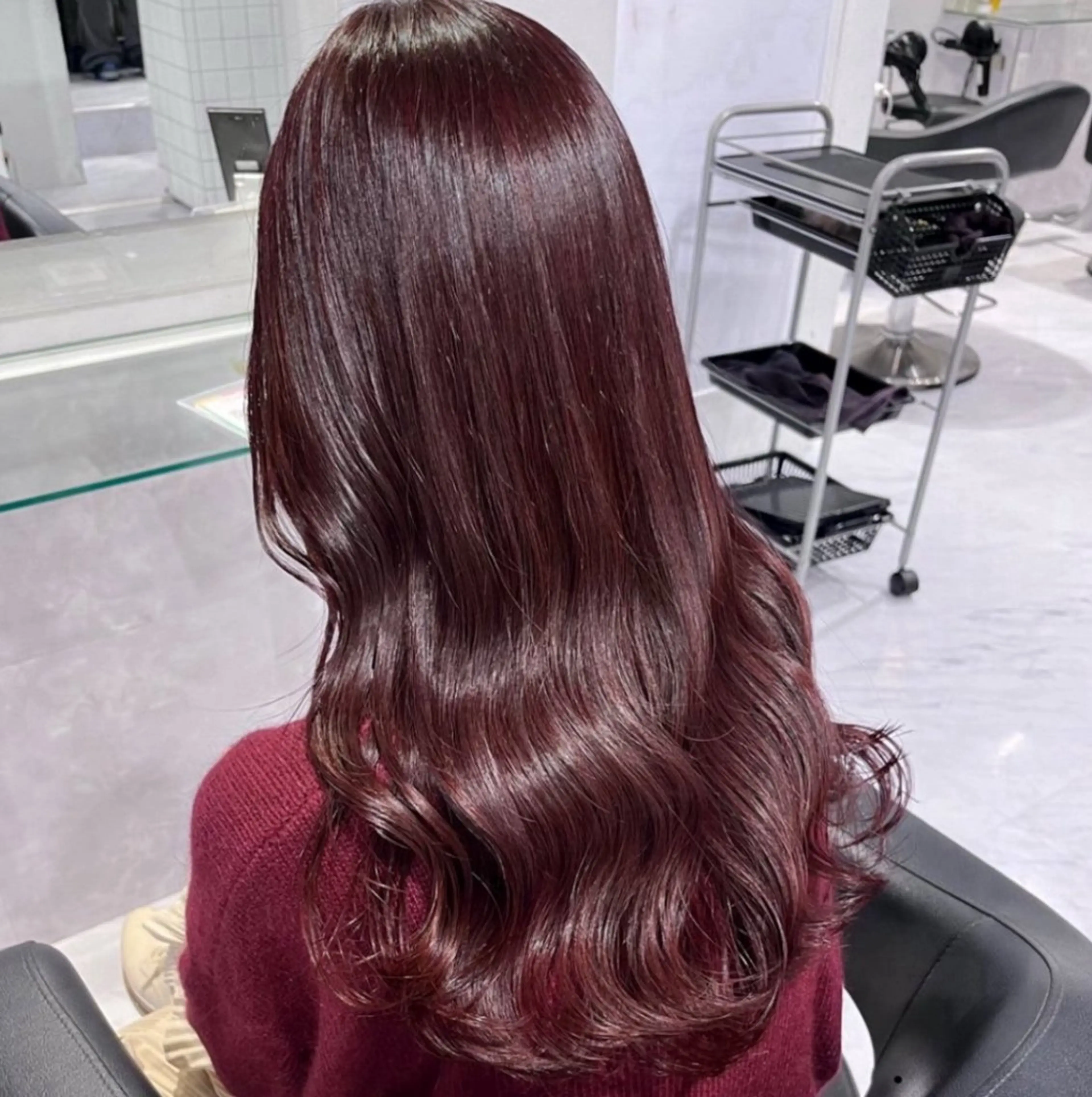 ロング カラー 🫧うる艶トレンド 🫧透明感カラーのヘアスタイル