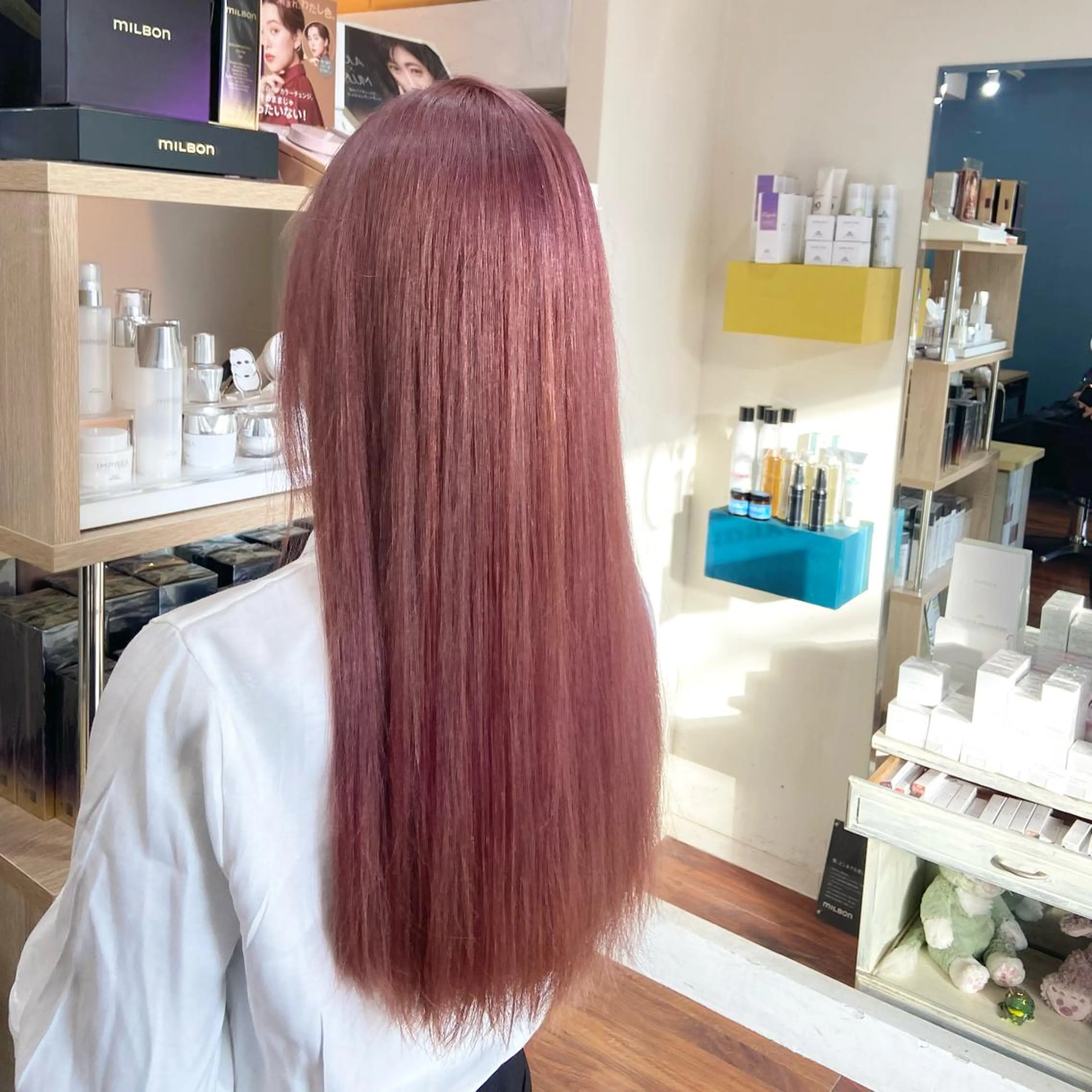 ロング カラー ピンクカラー 髪質改善/透明感 カラー/西川奈穂のヘアスタイル