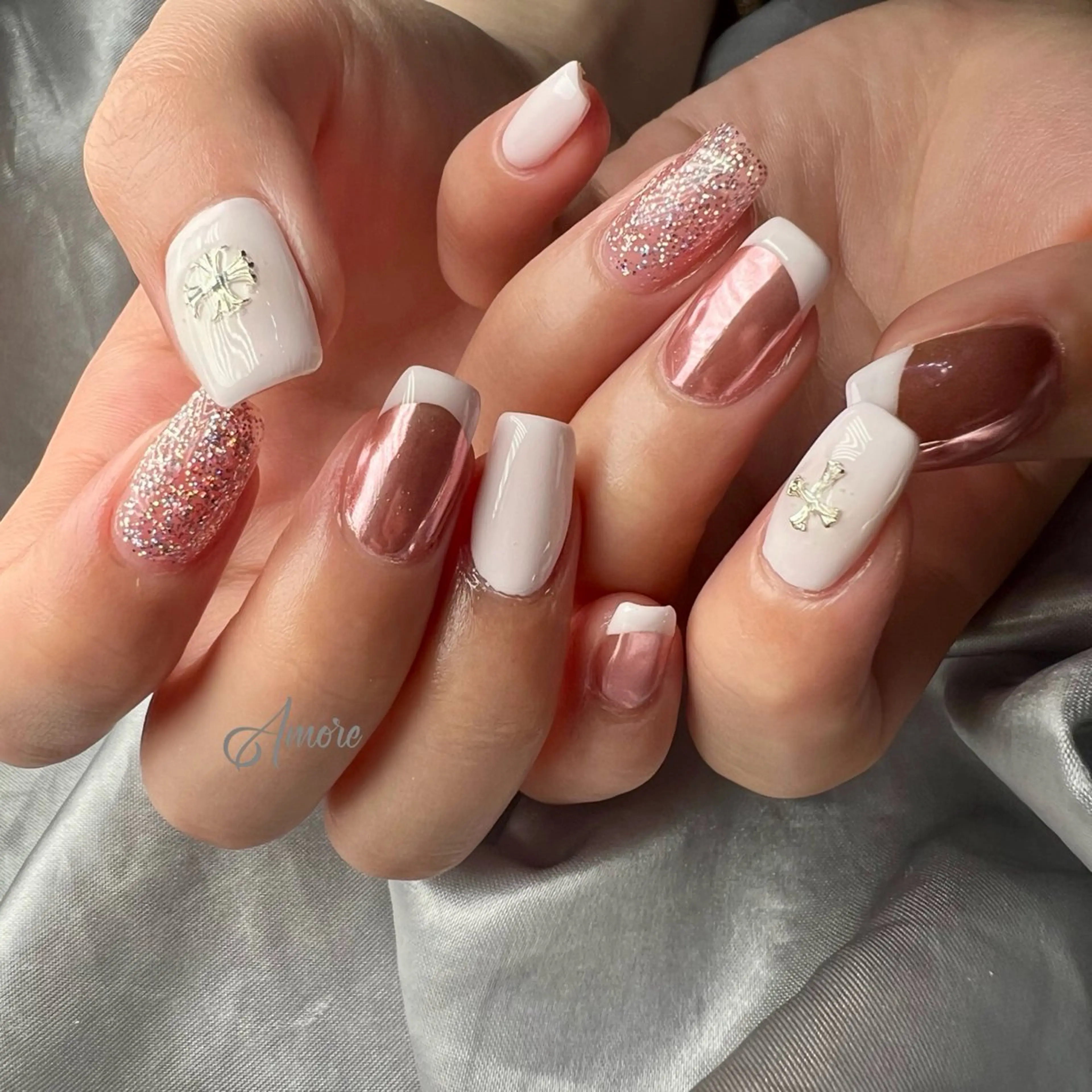 ネイル ジェルネイル キラキラネイル 韓国ネイル マグネットネイル パラジェル You kyehwaのネイルデザイン