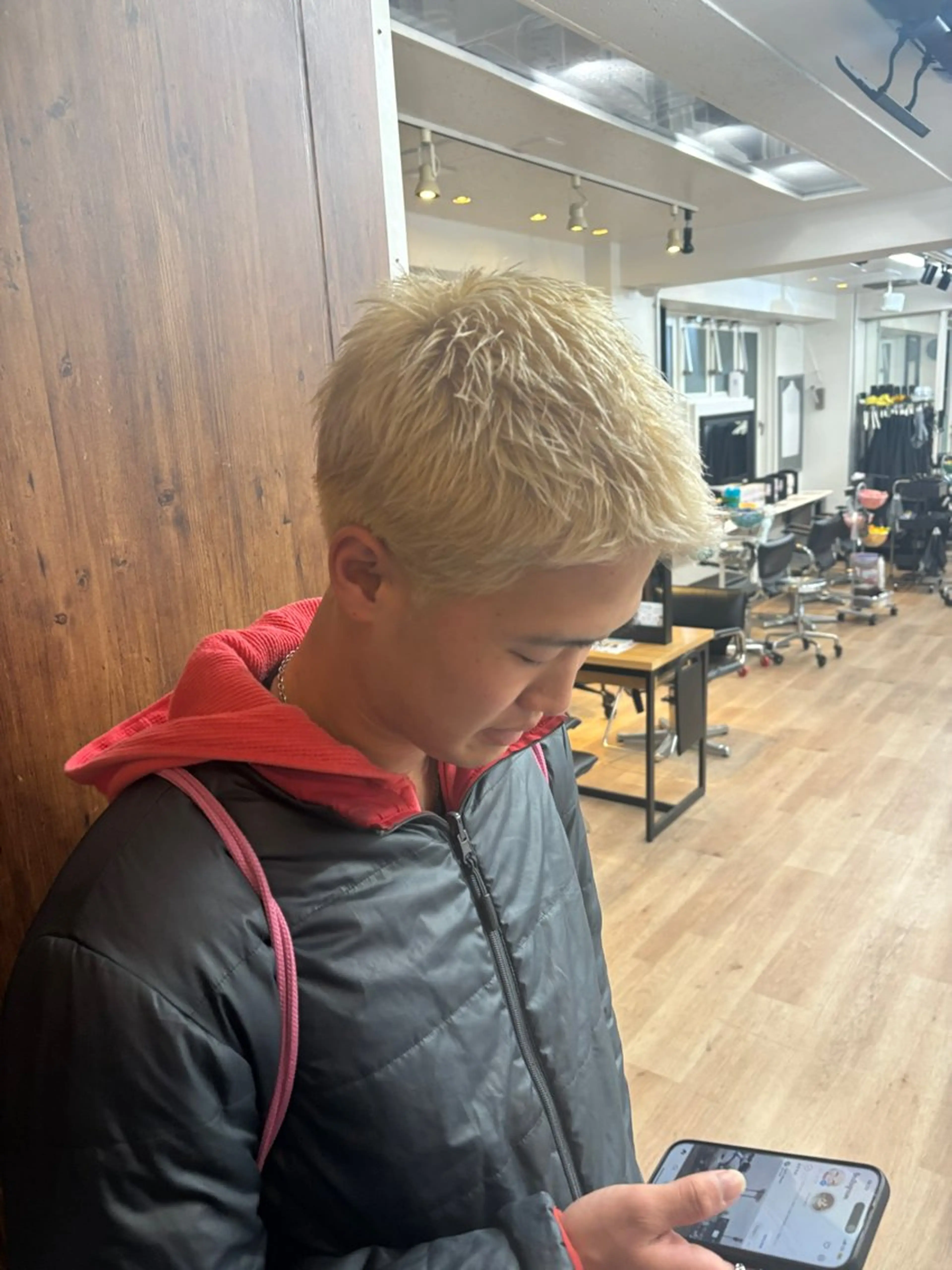 カラー メンズ センターパート メンズ韓国風 マッシュ メンズパーマ ツーブロック 横浜メンズパーマ/ シャドウ/ショウゴのヘアスタイル