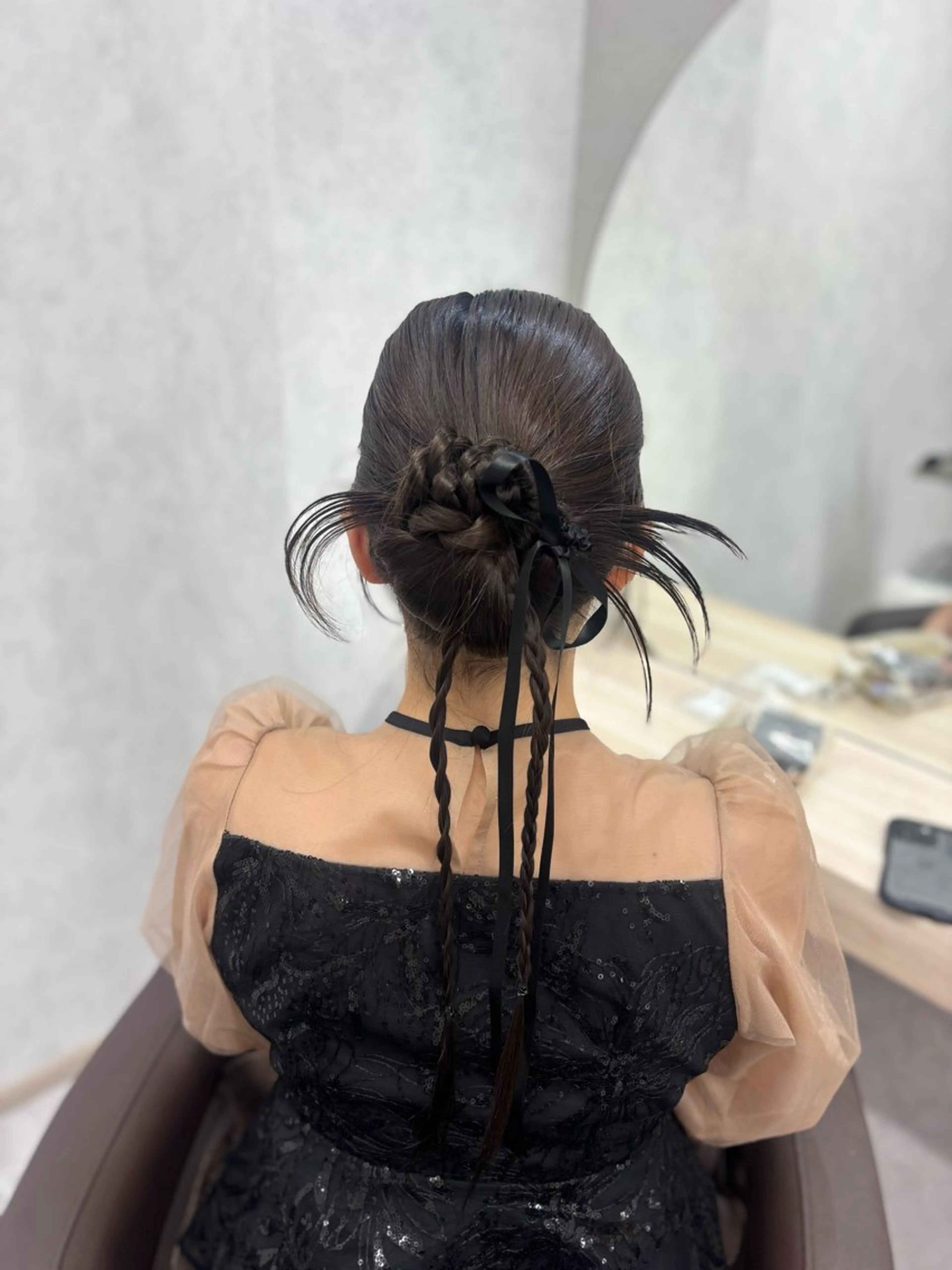 ロング ヘアセット KEEN.渋沢/ 横溝小夏のヘアスタイル