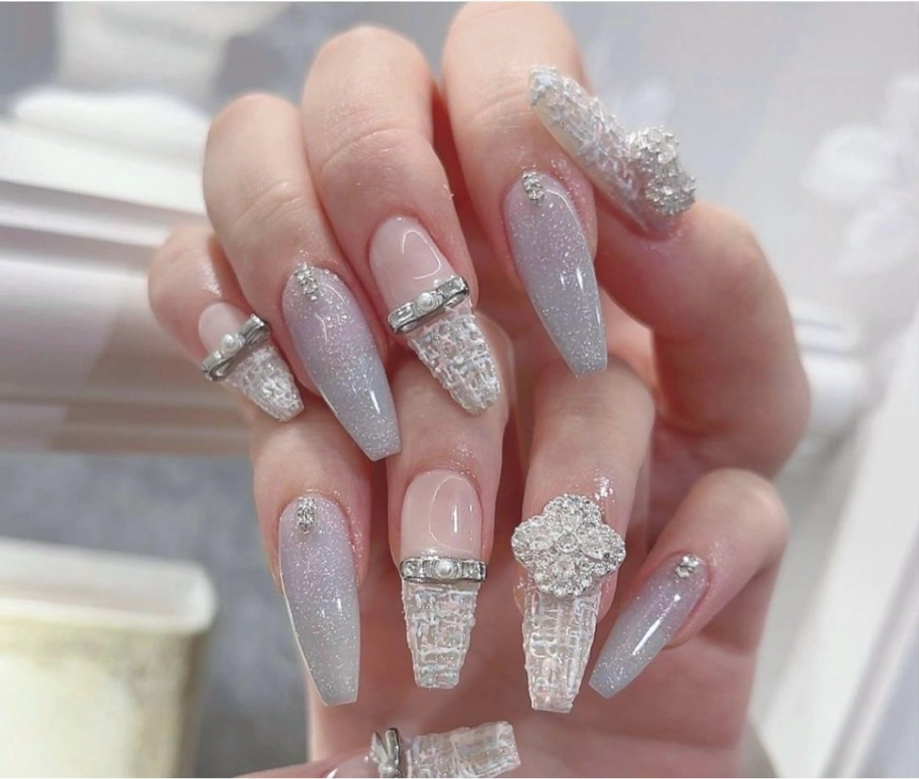 ネイル オーロラネイル チークネイル 長さ出し フットネイル フレンチネイル ハンドネイル Lee Nailsのネイルデザイン