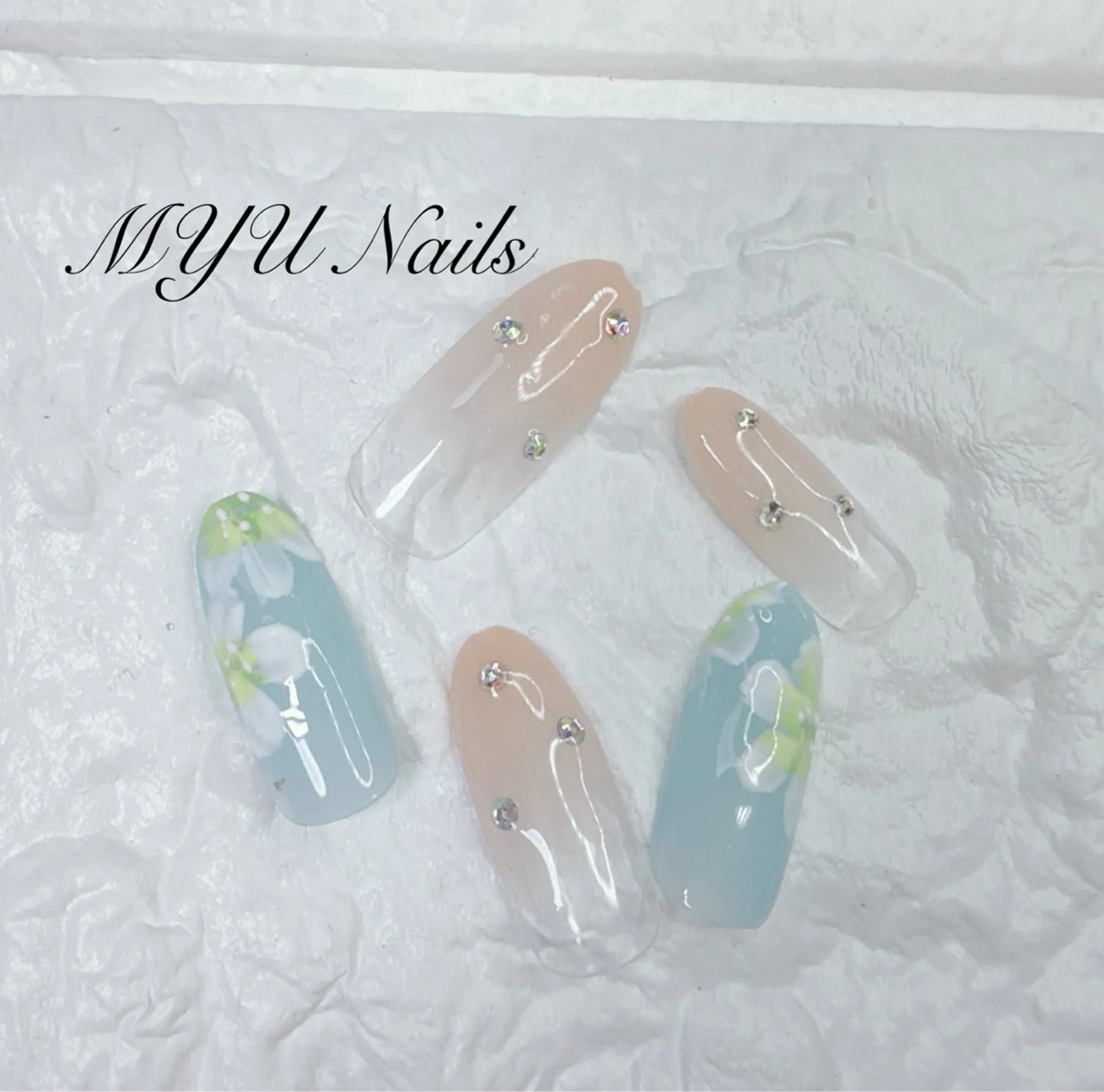 ネイル ジェルネイル 持ち込み パラジェル ハンドネイル ニュアンスネイル🌈 MYU Nailsのネイルデザイン