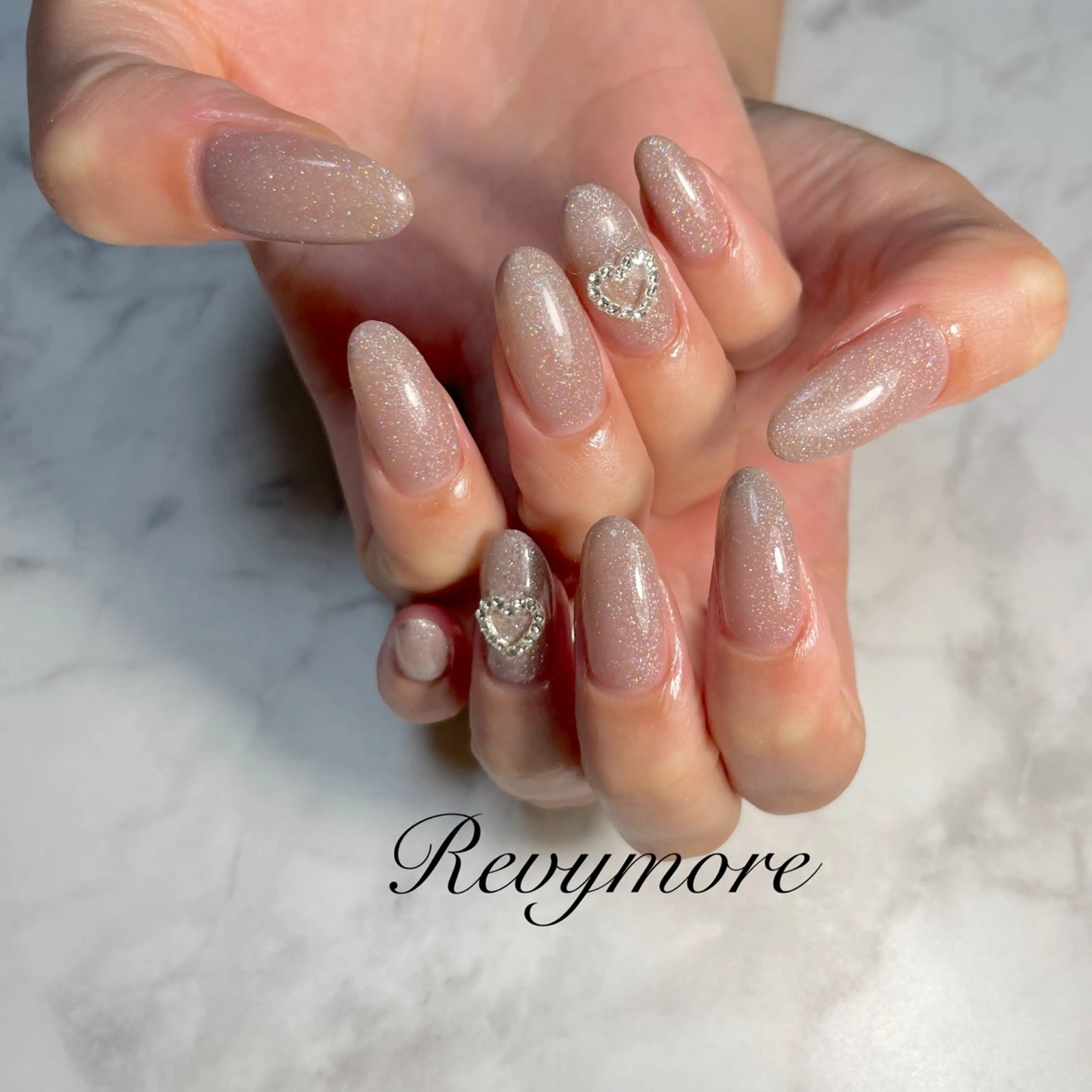 ネイル ジェルネイル ハート 韓国ネイル ラメ(グリッター) ニュアンスネイル nail salon Revymoreのネイルデザイン