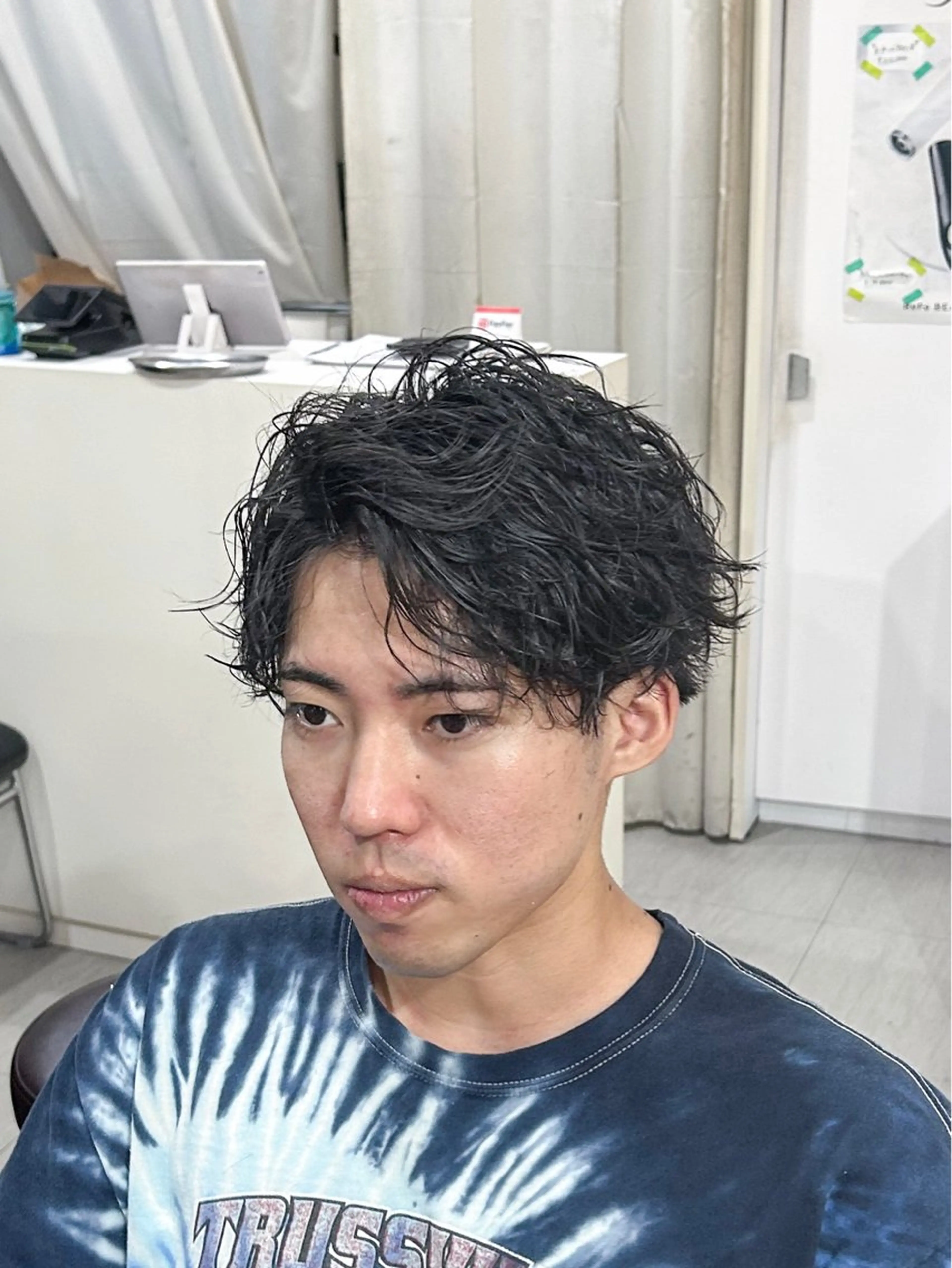ショート パーマ メンズ アップバング かんばら りょーいのヘアスタイル
