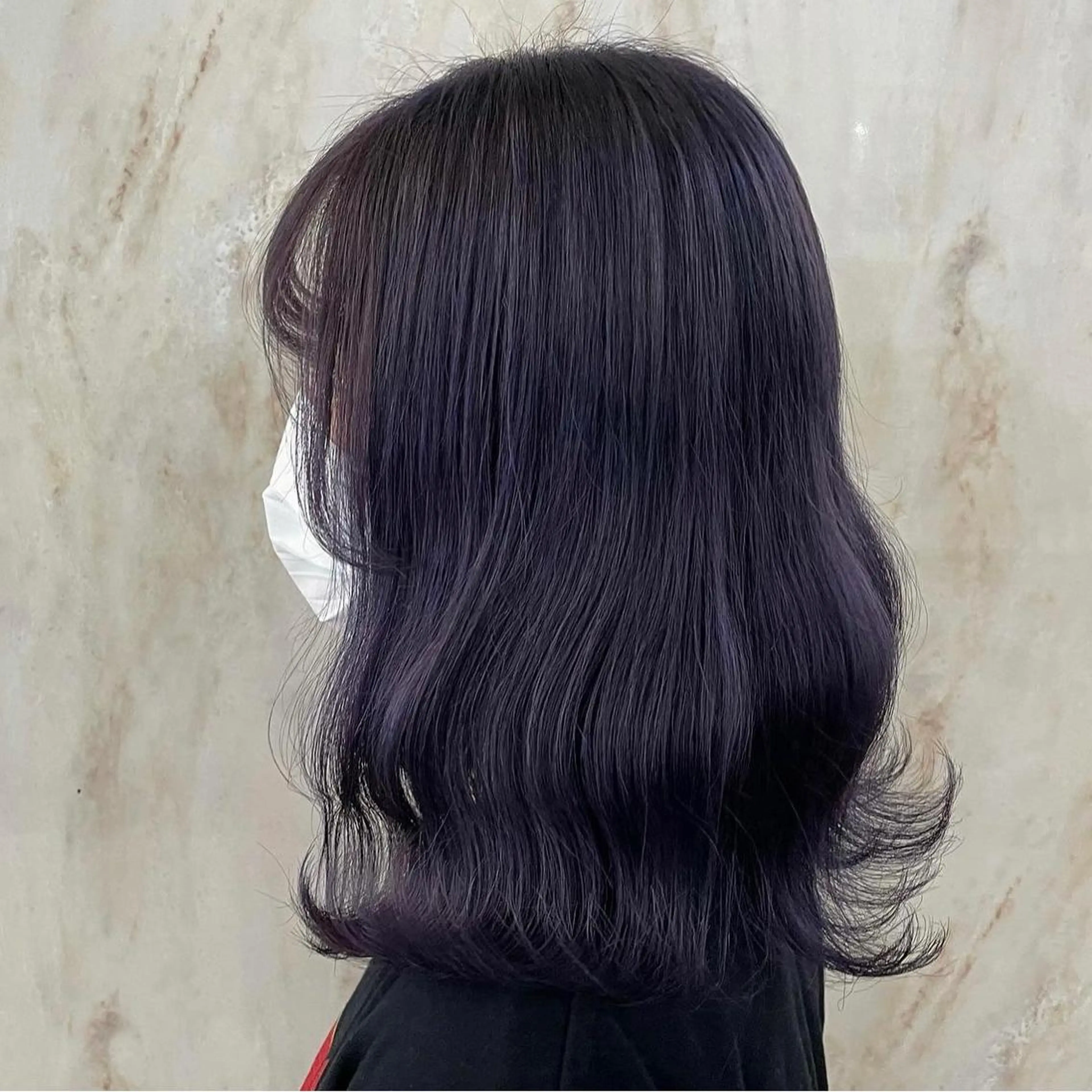 ミディアム カラー なつき/派手髪カラー /艶髪カラーのヘアスタイル