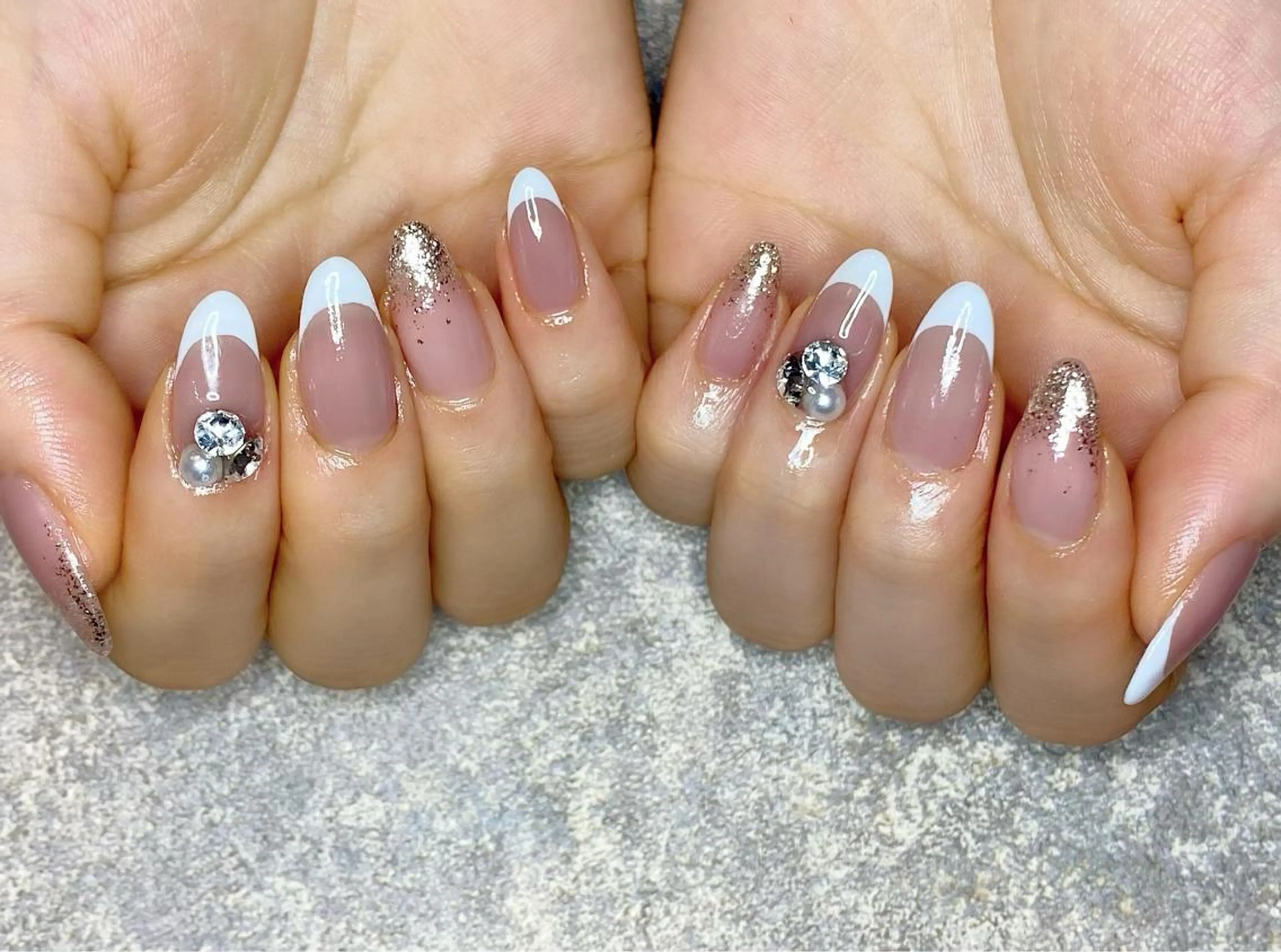 ネイル ストーンネイル ハンドネイル Lino+ ネイル&よもぎ蒸しのネイルデザイン