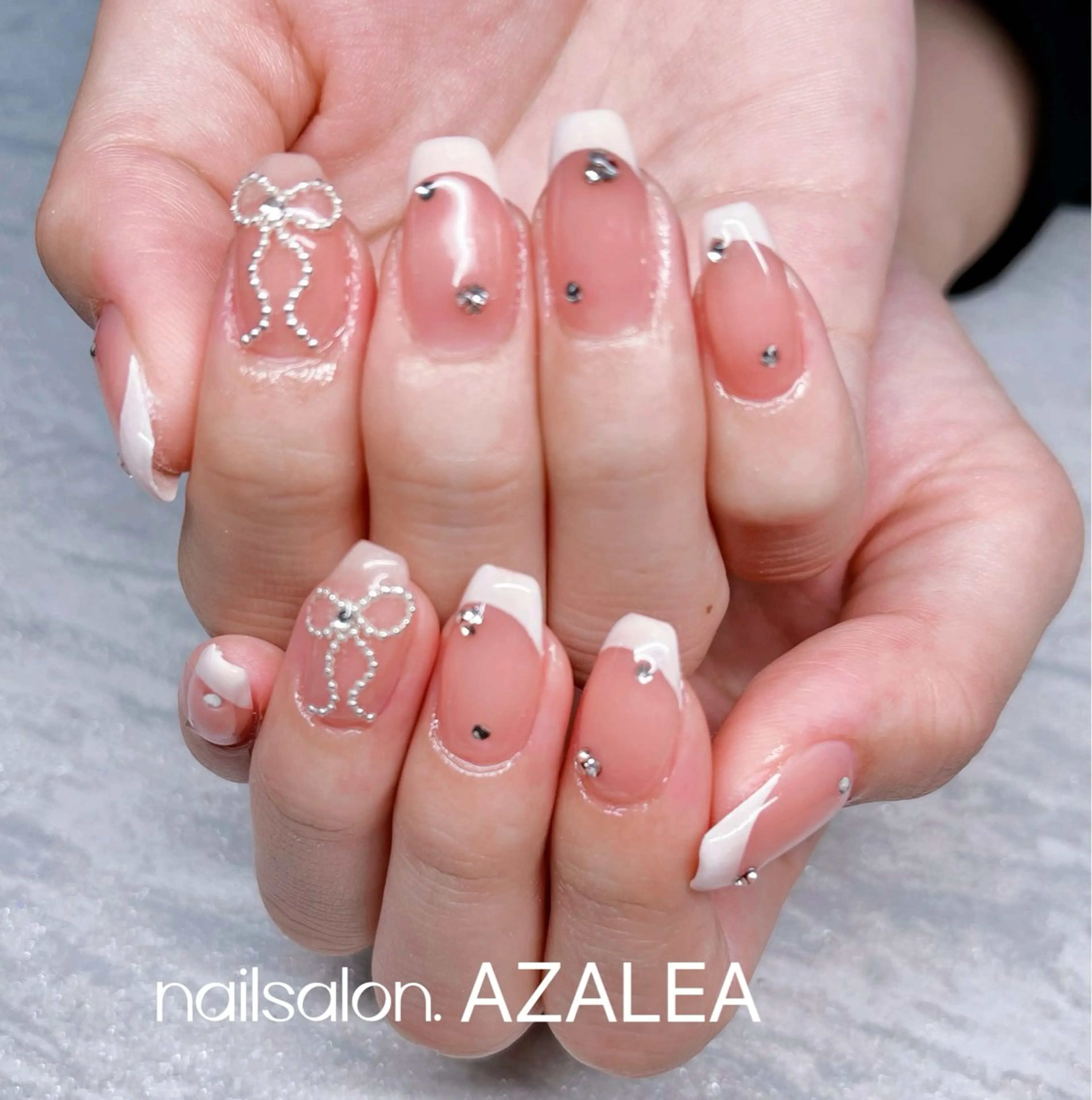 ネイル R inのネイルデザイン