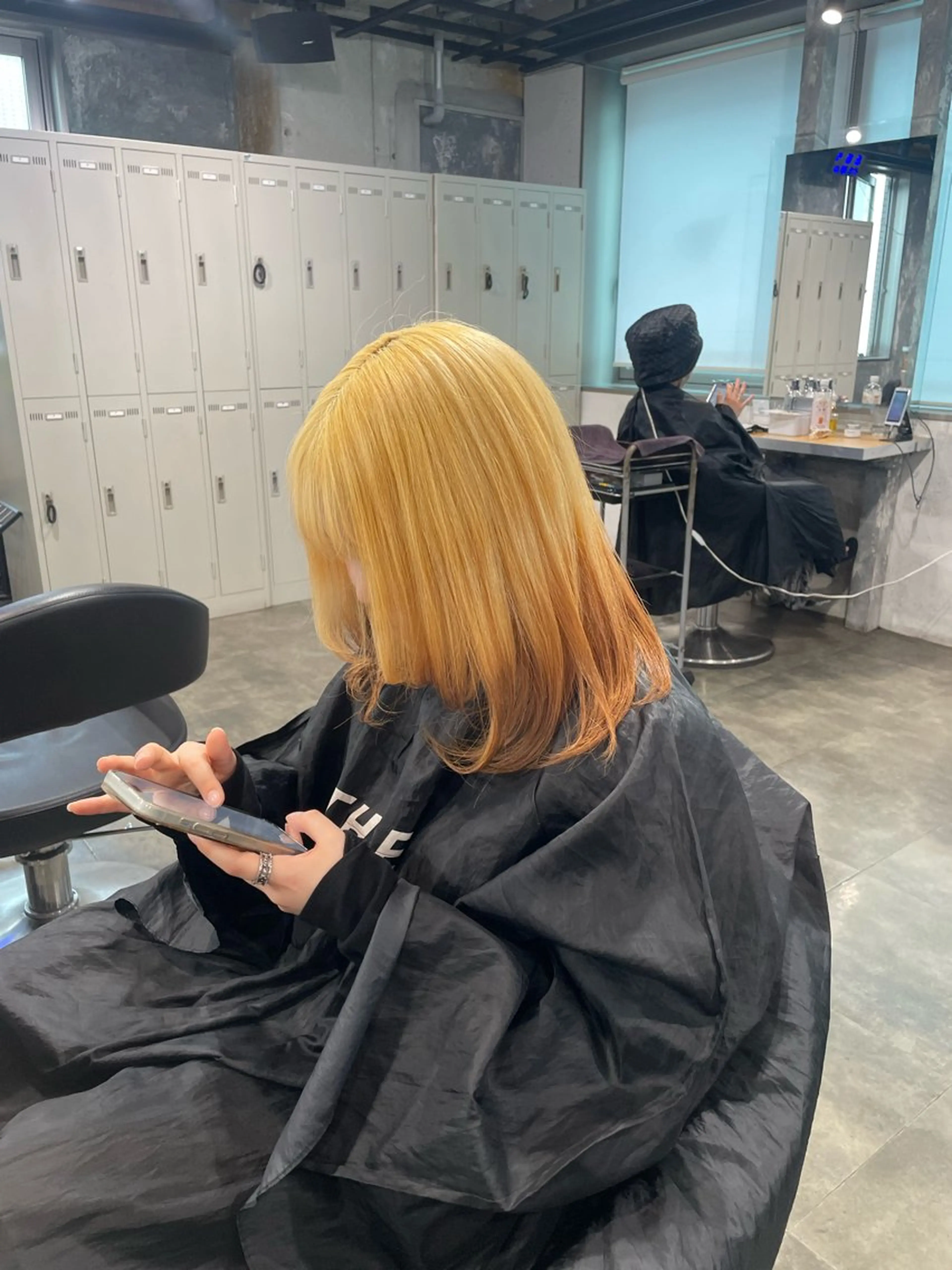 ミディアム カラー ヘアカラー ハイトーン 横浜💞ミオのヘアスタイル