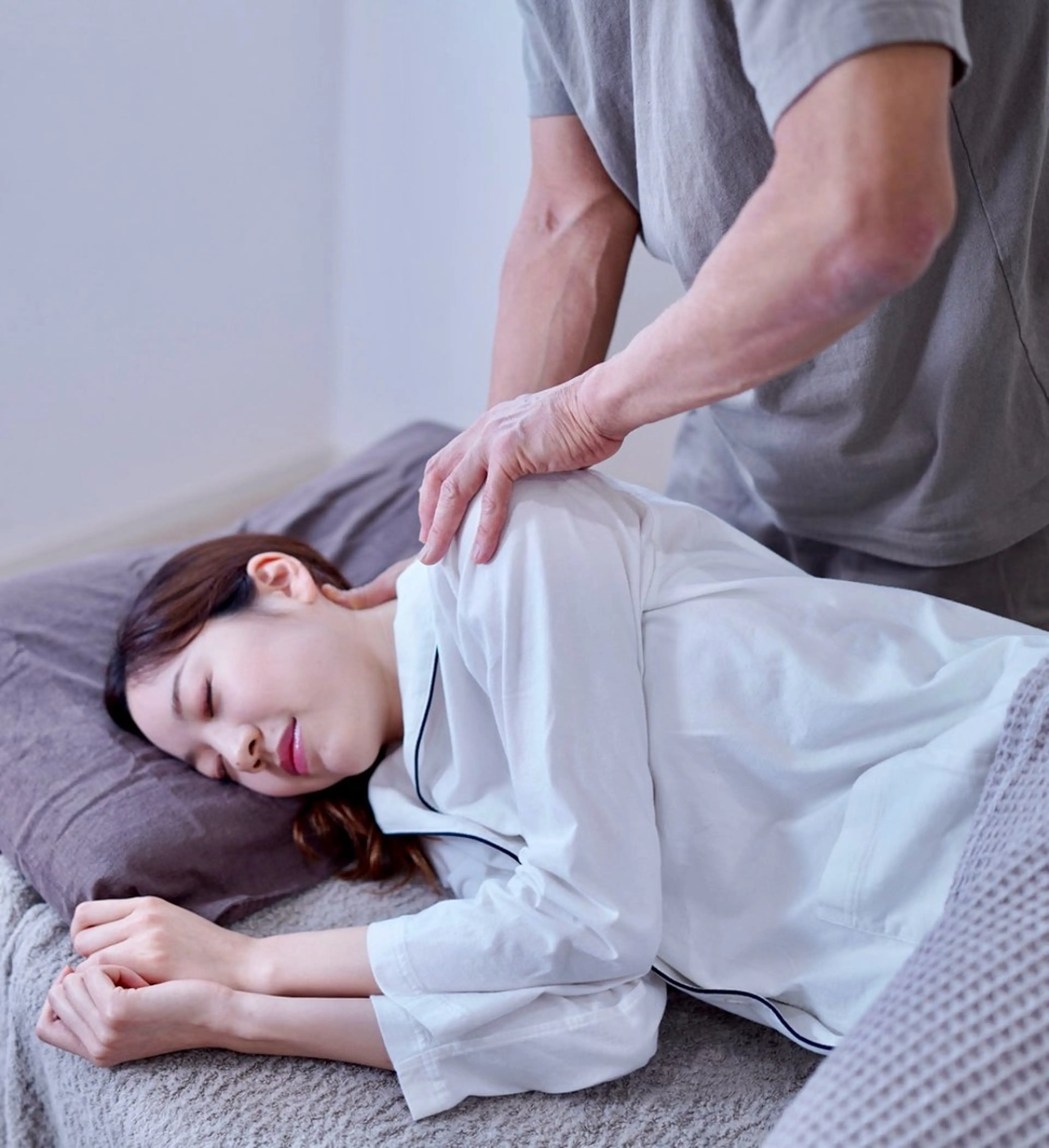 美容と健康の整体サロンＡｚｕｒｅ所属・秋丸 浩のエステ・リラクイメージ