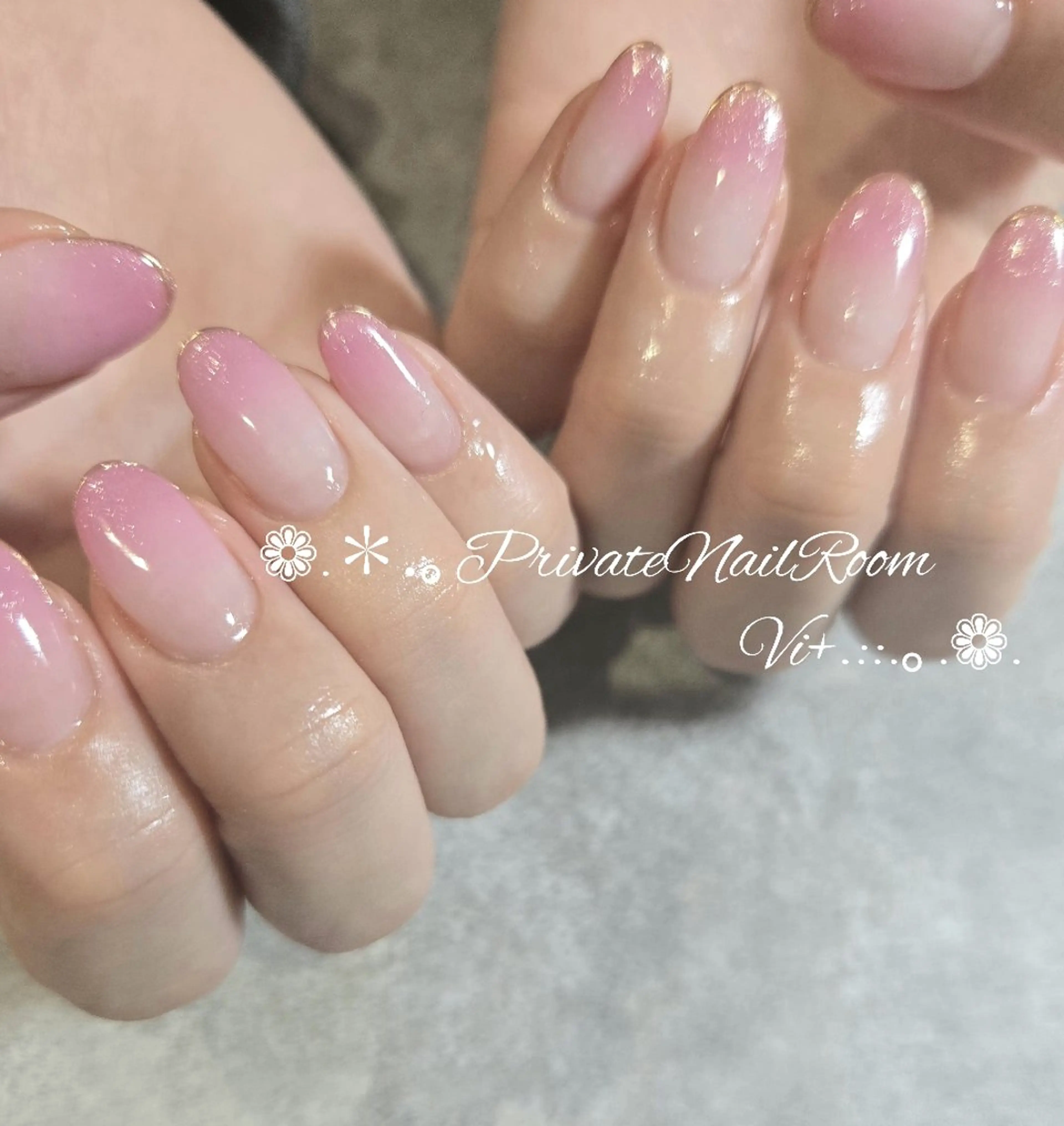 ネイル ハンドネイル Nail Room Vi+のネイルデザイン