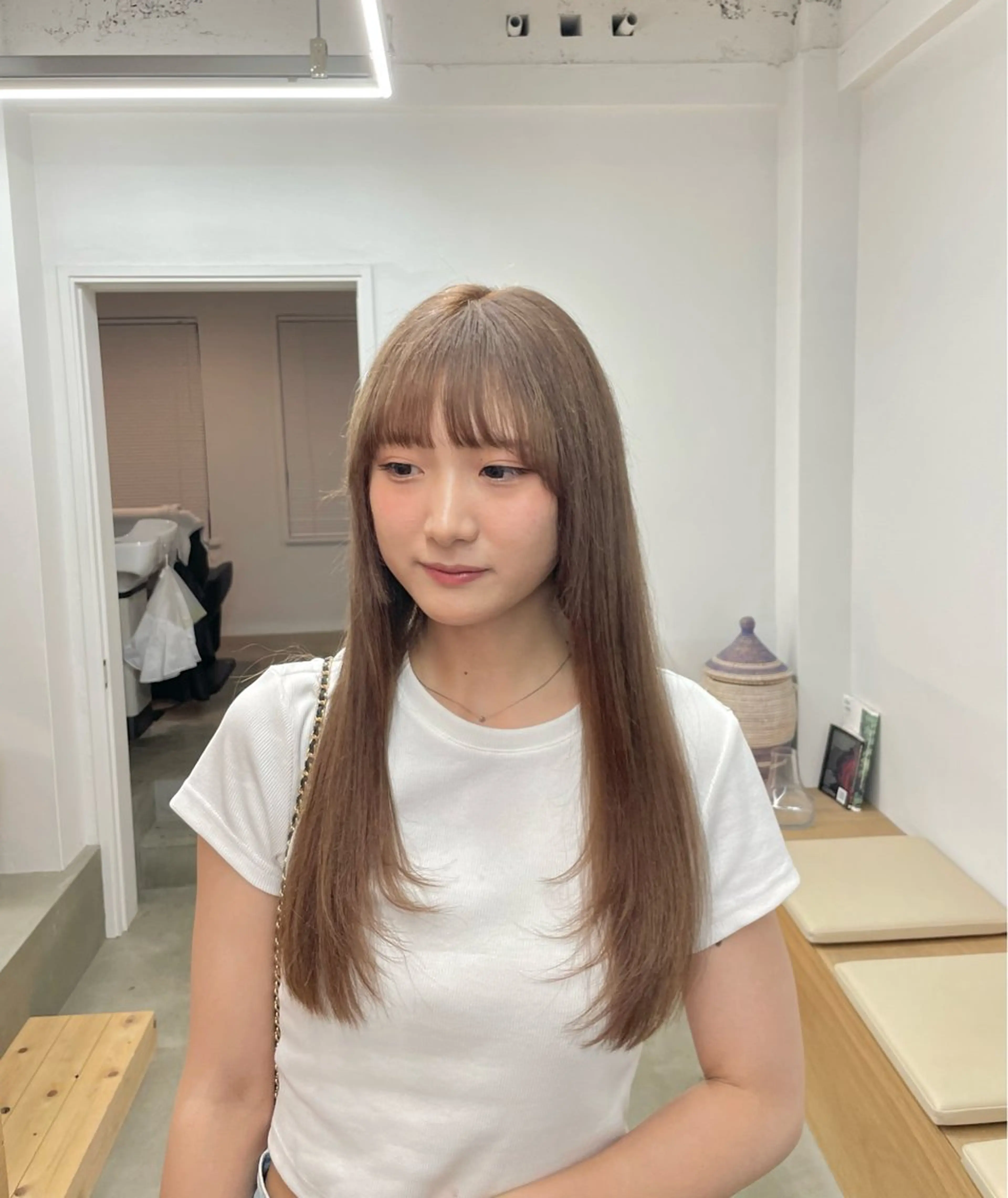 ロング カラー ブリーチ 透明感カラー ヘアカラー 神田 凜音のヘアスタイル