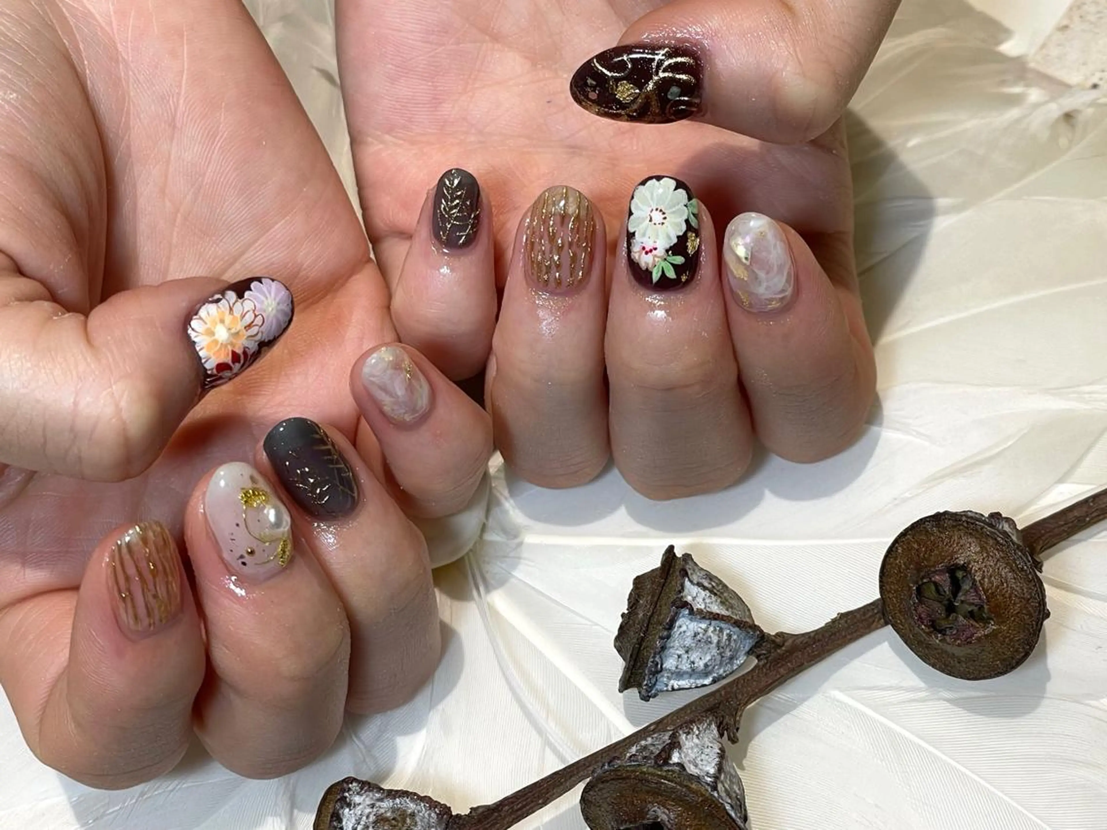 ショート m kaori𓃟のネイルデザイン