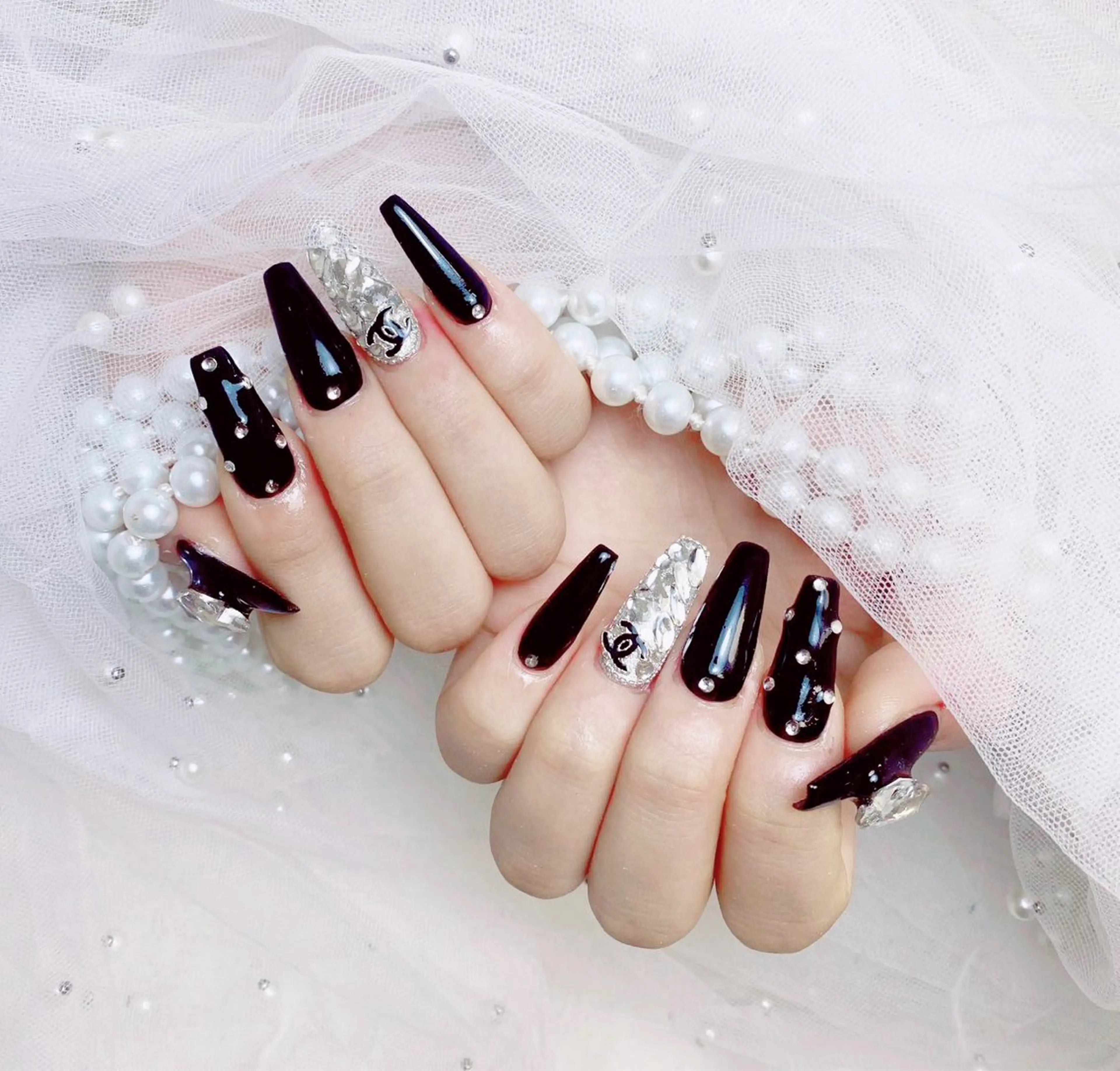 ネイル フレンチネイル ジェルネイル ハート 韓国ネイル マグネットネイル ハンドネイル ネイルサロン lotusのネイルデザイン