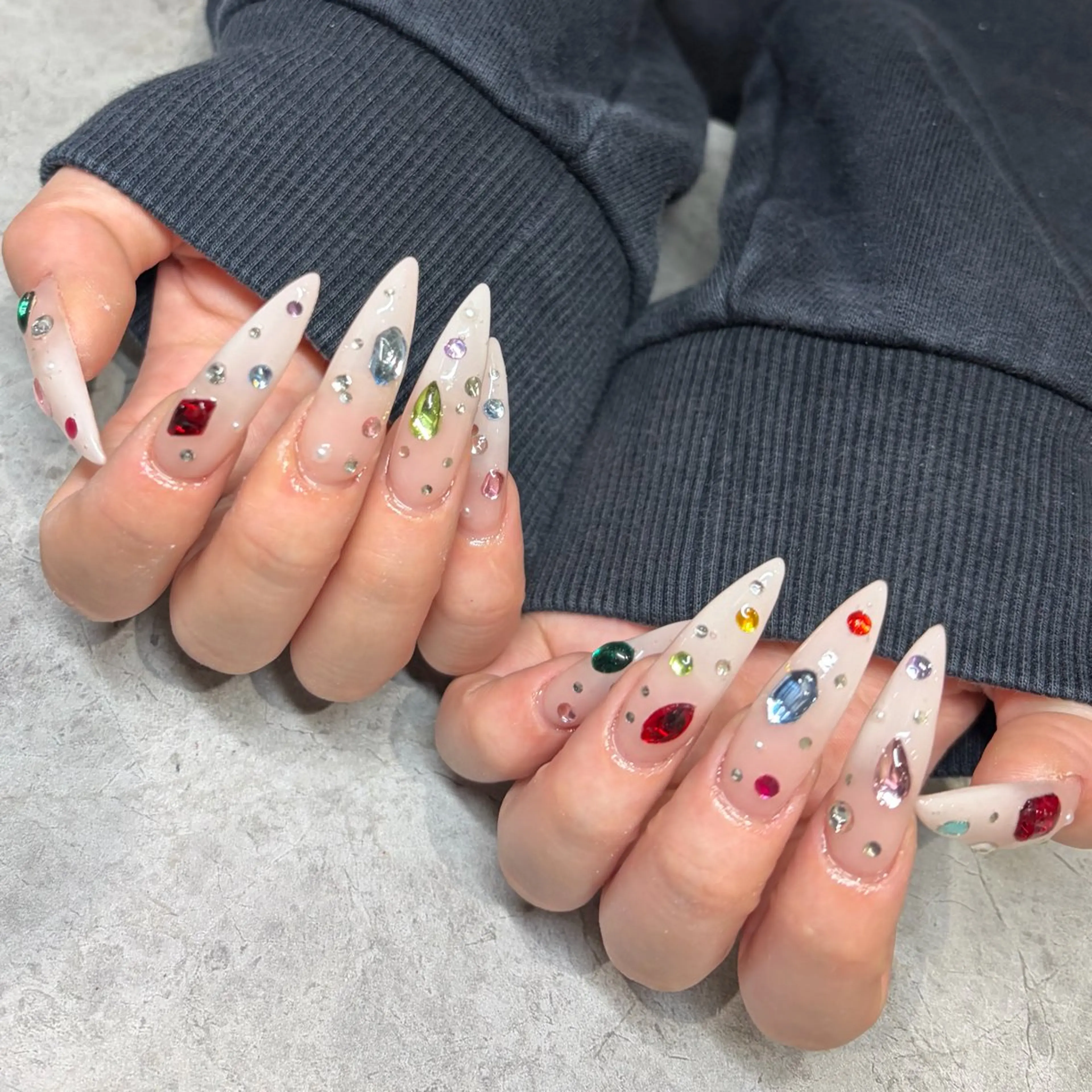 ネイル アートネイル スカルプネイル ネイルチップ ハンドネイル IROHA NAIL 横山佳那のネイルデザイン