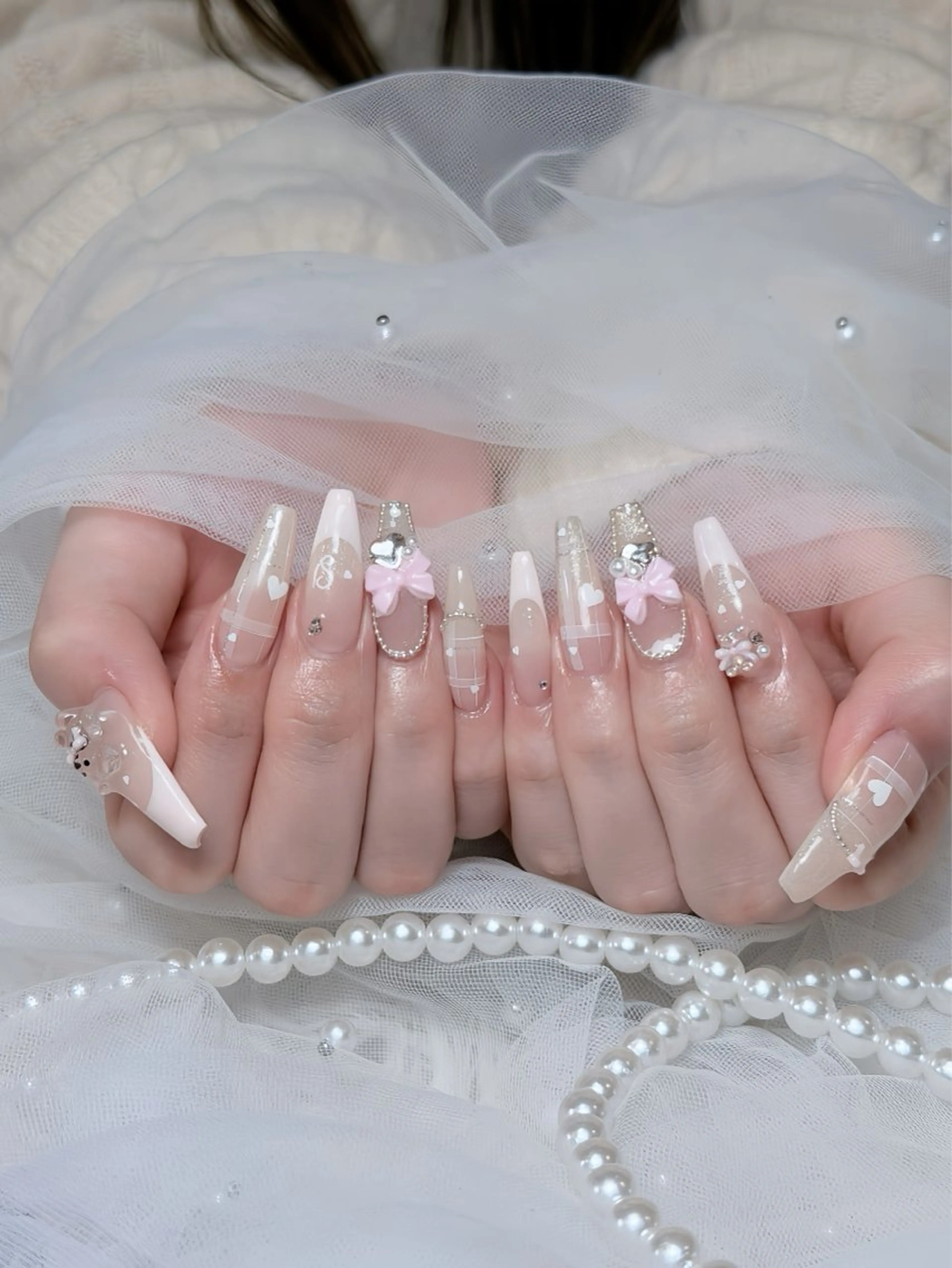 ネイル オーロラネイル ボルドー ブラウン 氷ネイル・うるうるネイル キラキラネイル ハンドネイル Julli ジュリのネイルデザイン