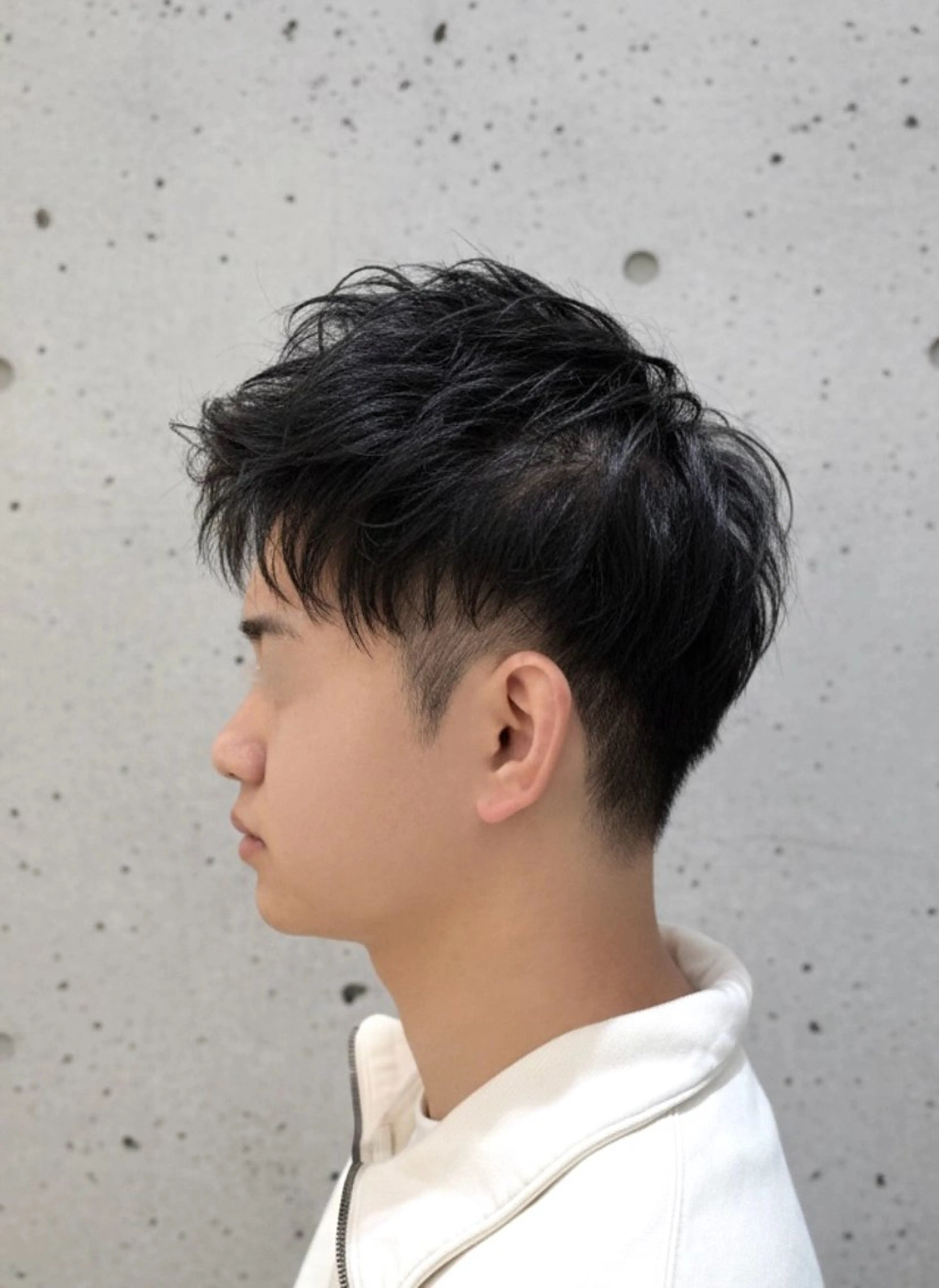 ショート メンズ アップバング 刈り上げ ショートヘア 大人メンズパーマ /石川瑠青のヘアスタイル