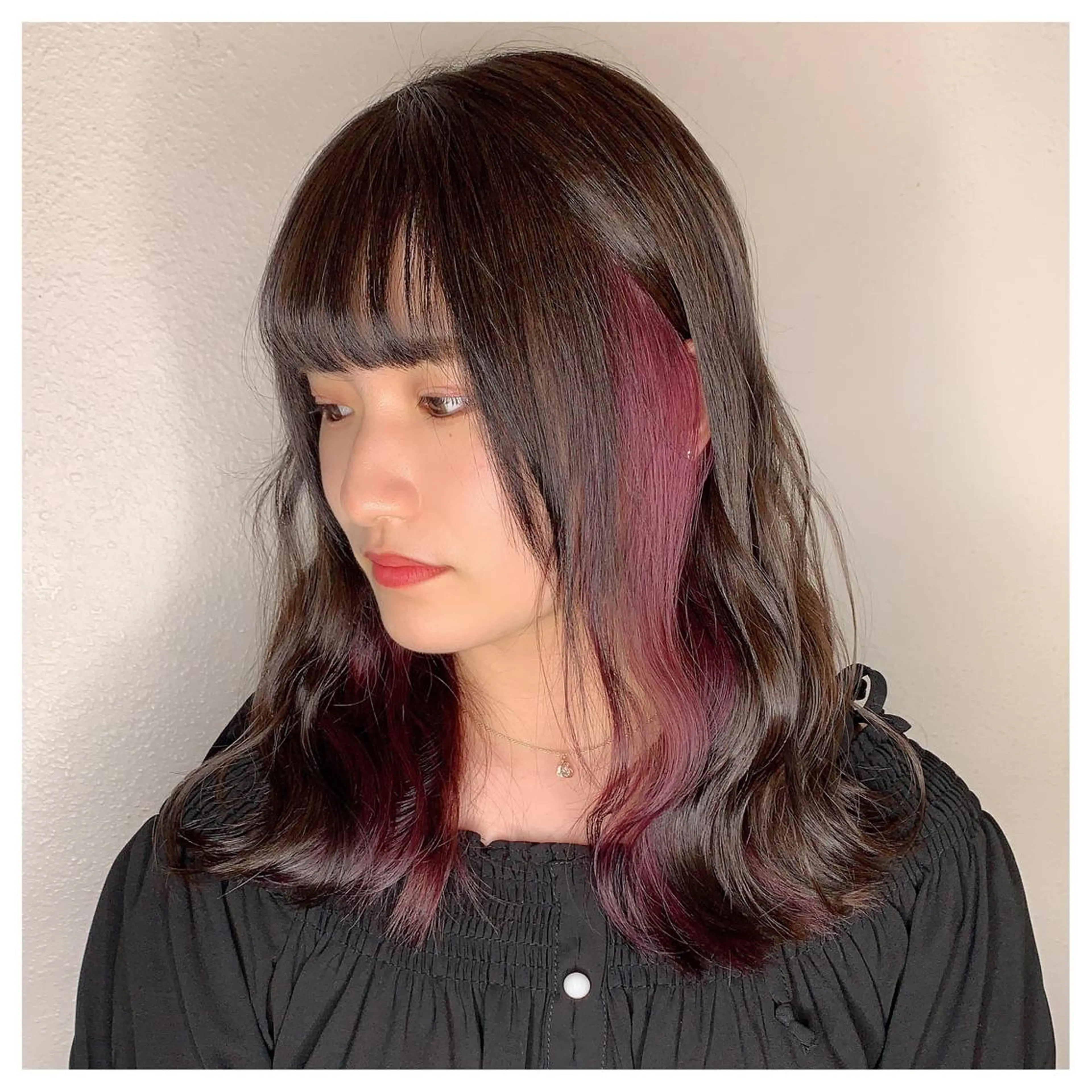 ミディアム カラー インナーカラー ヘアカラー 似合わせ/ブリーチ カラー.岡田友仁のヘアスタイル