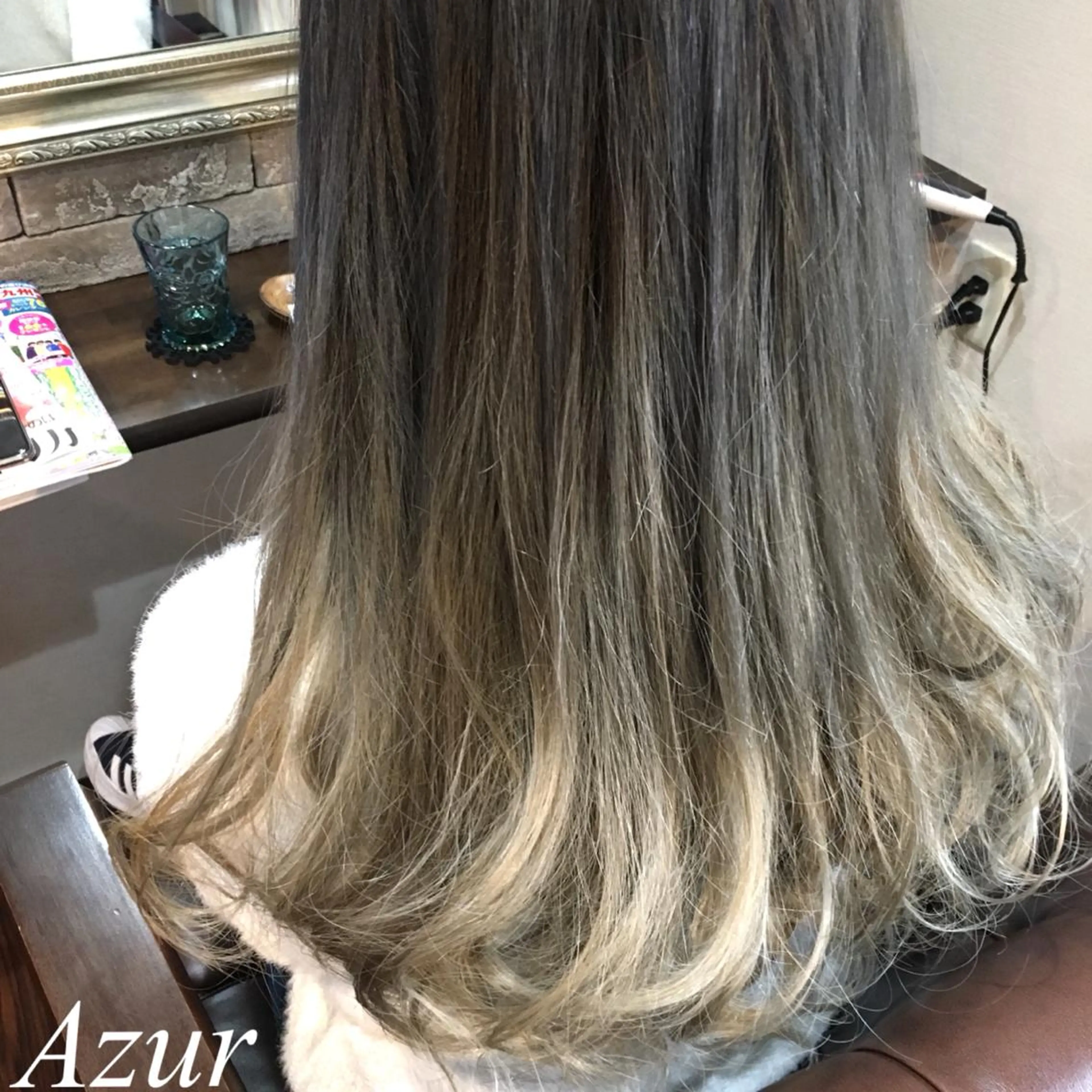 ロング カラー HairDesign Azurのヘアスタイル