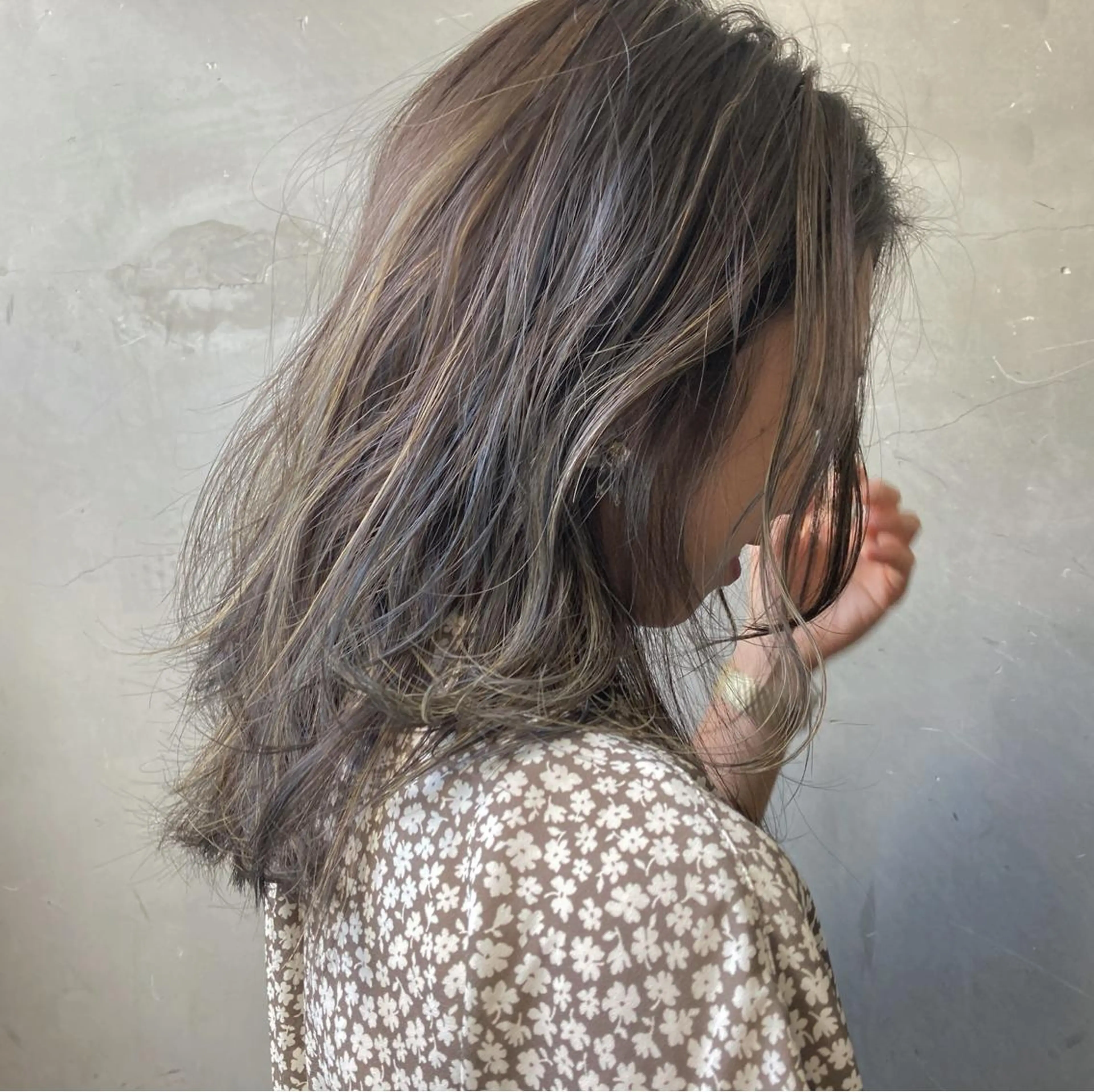 ミディアム カラー カット ヘアカラー トリートメント 牛山 静香のマツエク・マツパデザイン