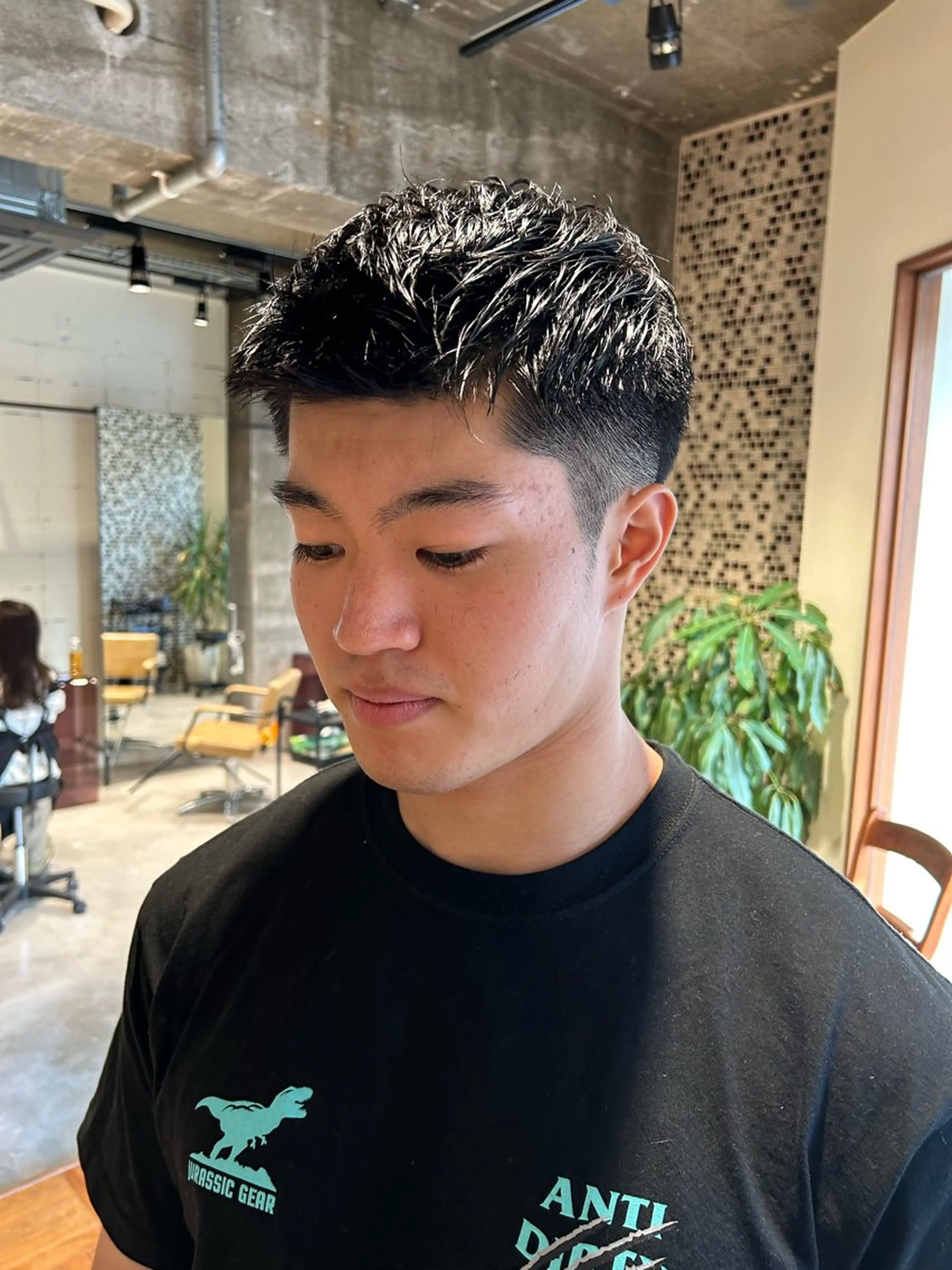 メンズ 刈り上げ 川田 愛美のヘアスタイル