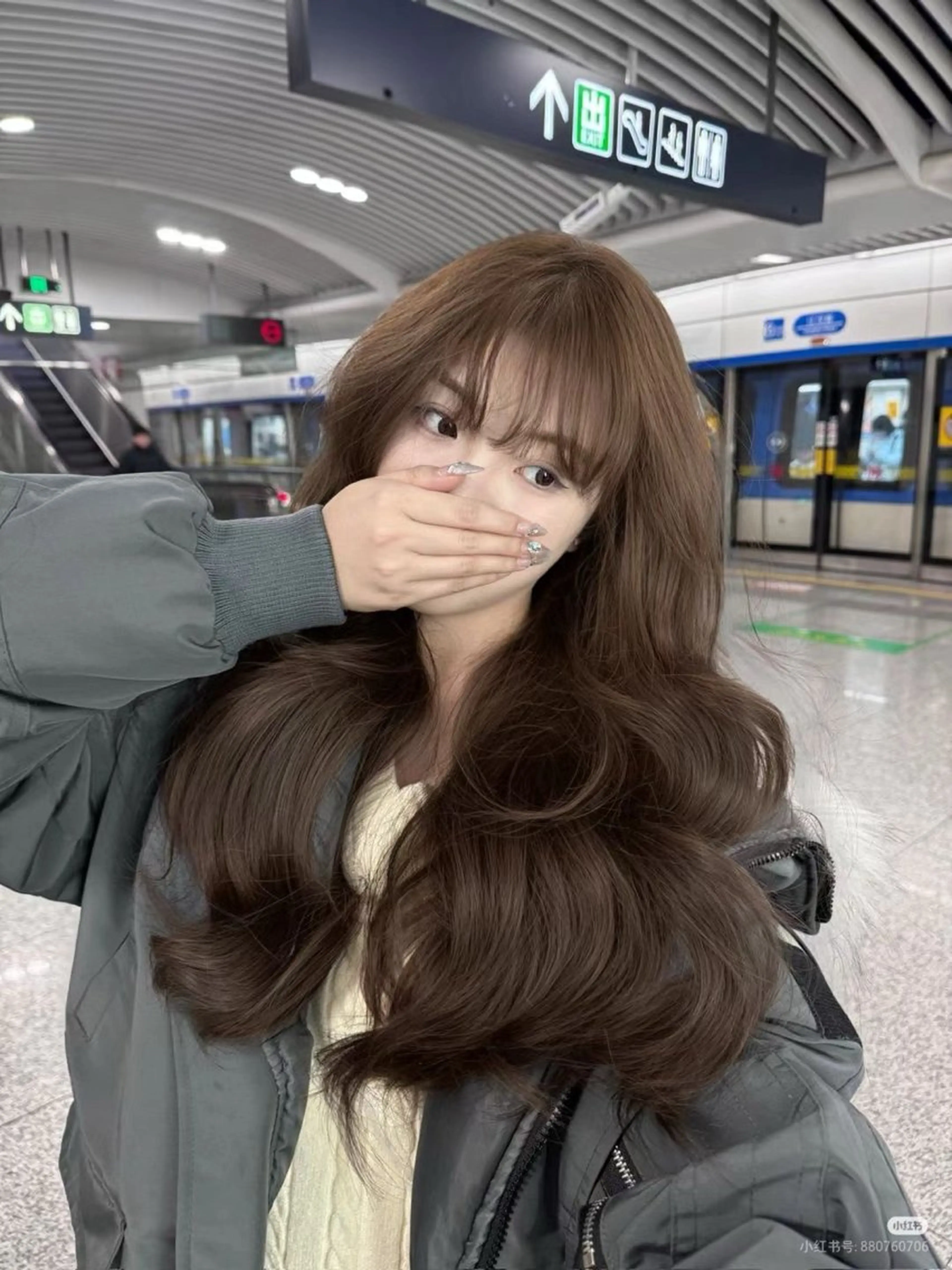 ロング ヘアカラー トリートメント LOE所属・LOE Yuuka/42🩵のヘアスタイル