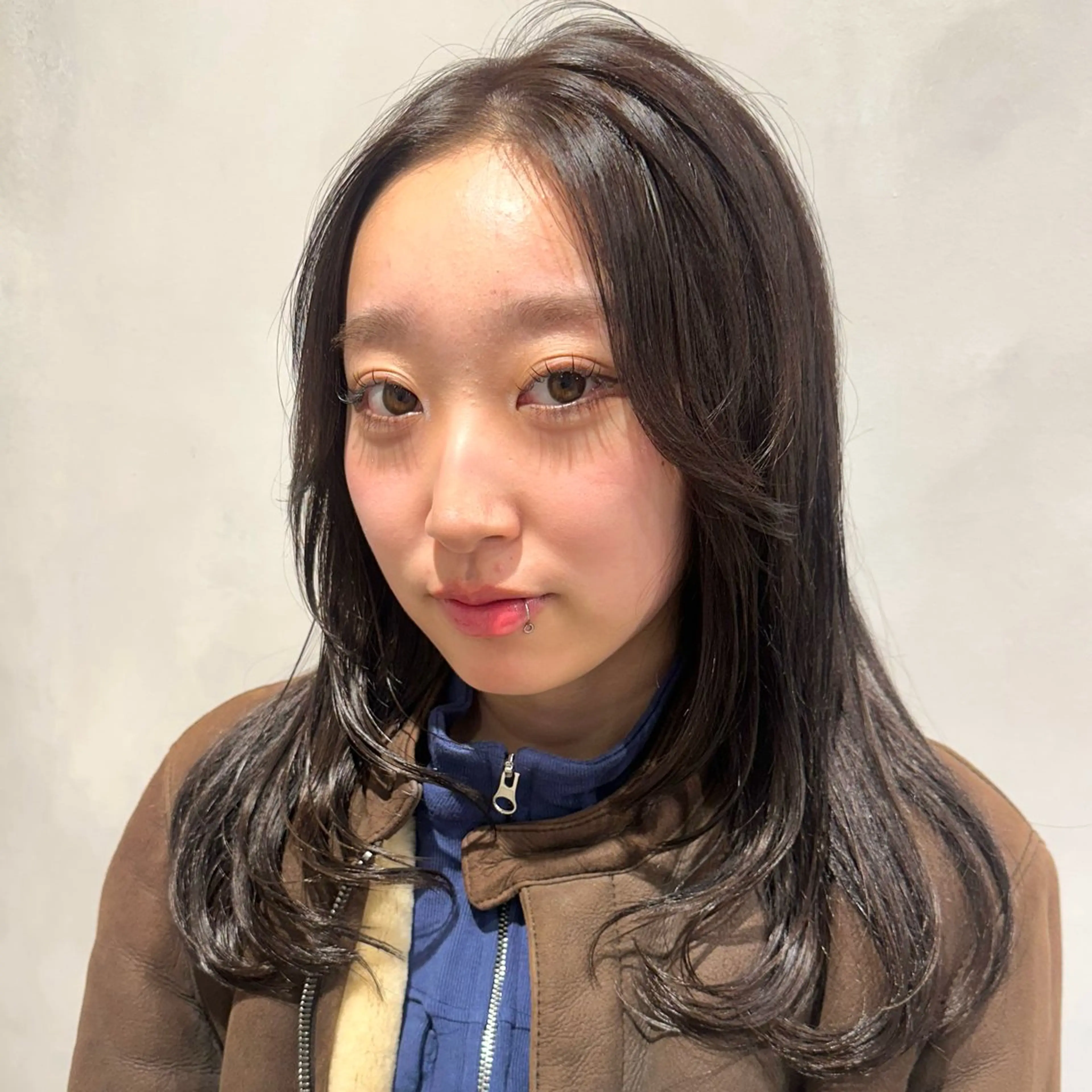 ミディアム カラー ヘアカラー トリートメント デザインカラー/パー マ🦖外岡咲希🦖のヘアスタイル