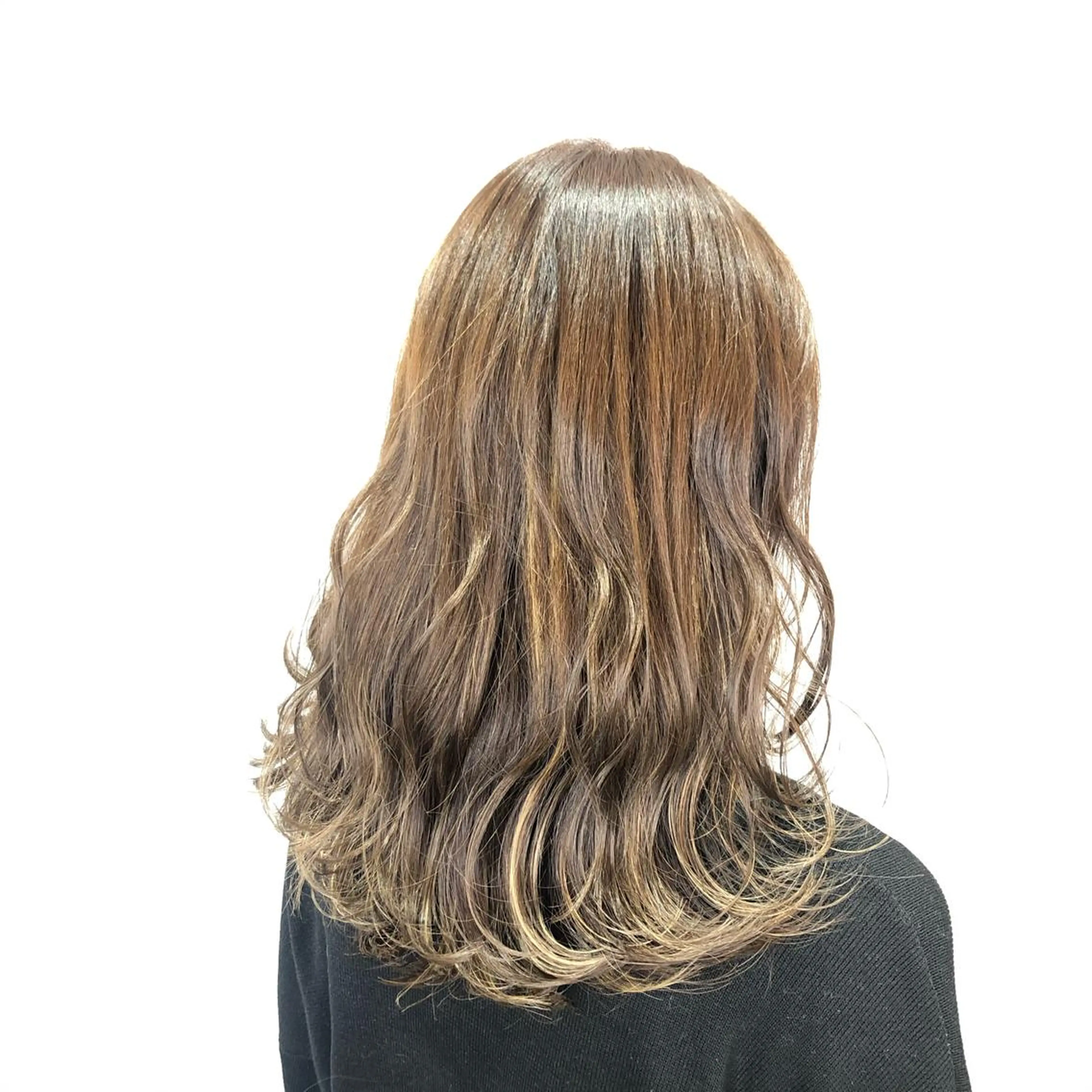 セミロング ヘアカラー 冨田 義智のヘアスタイル