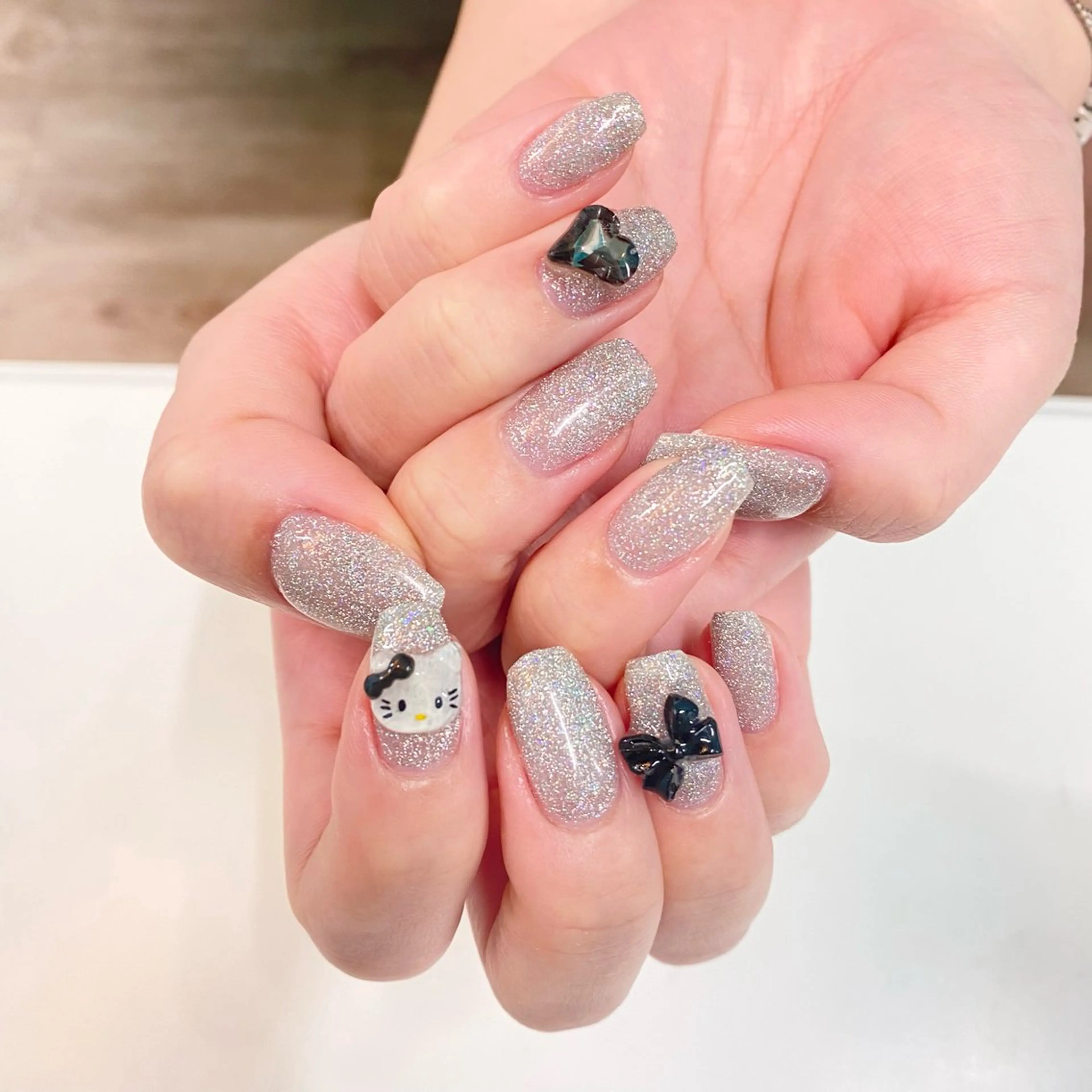 ネイル ハンドネイル Kira-ra所属・Kira-ra💎 KIRARIのネイルデザイン