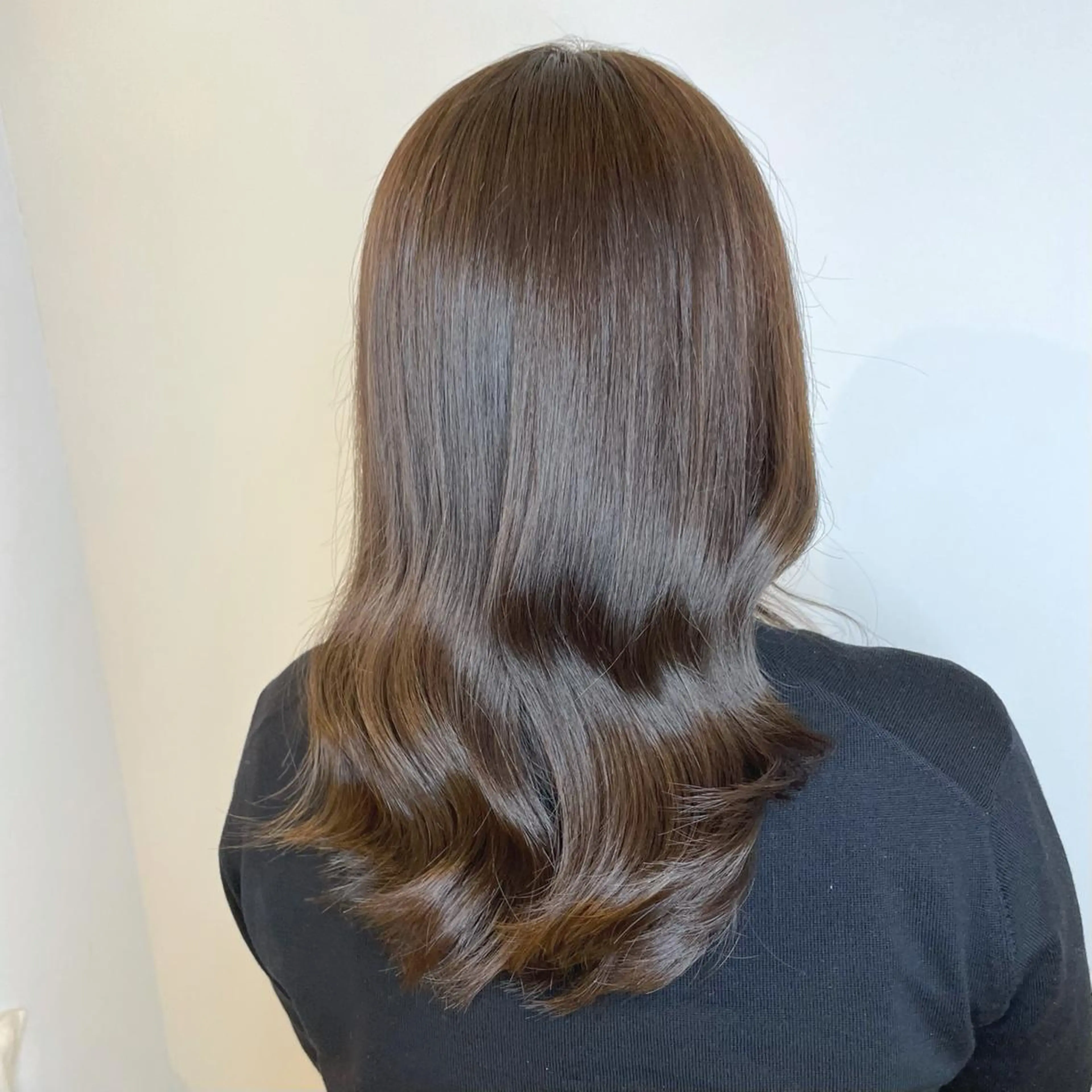 セミロング シンカ 表参道のヘアスタイル