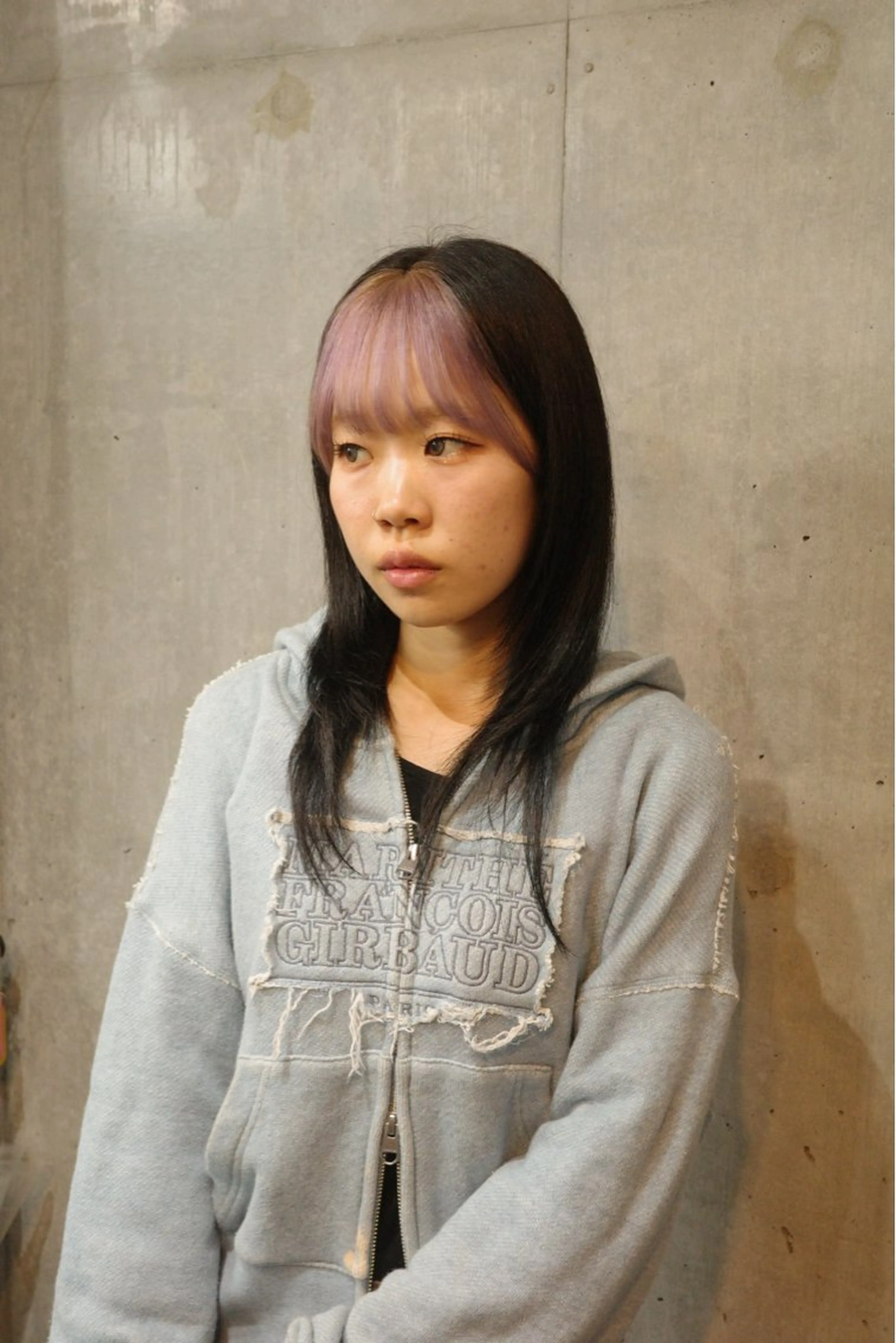 カラー 艶髪/ハイトーン モカのヘアスタイル