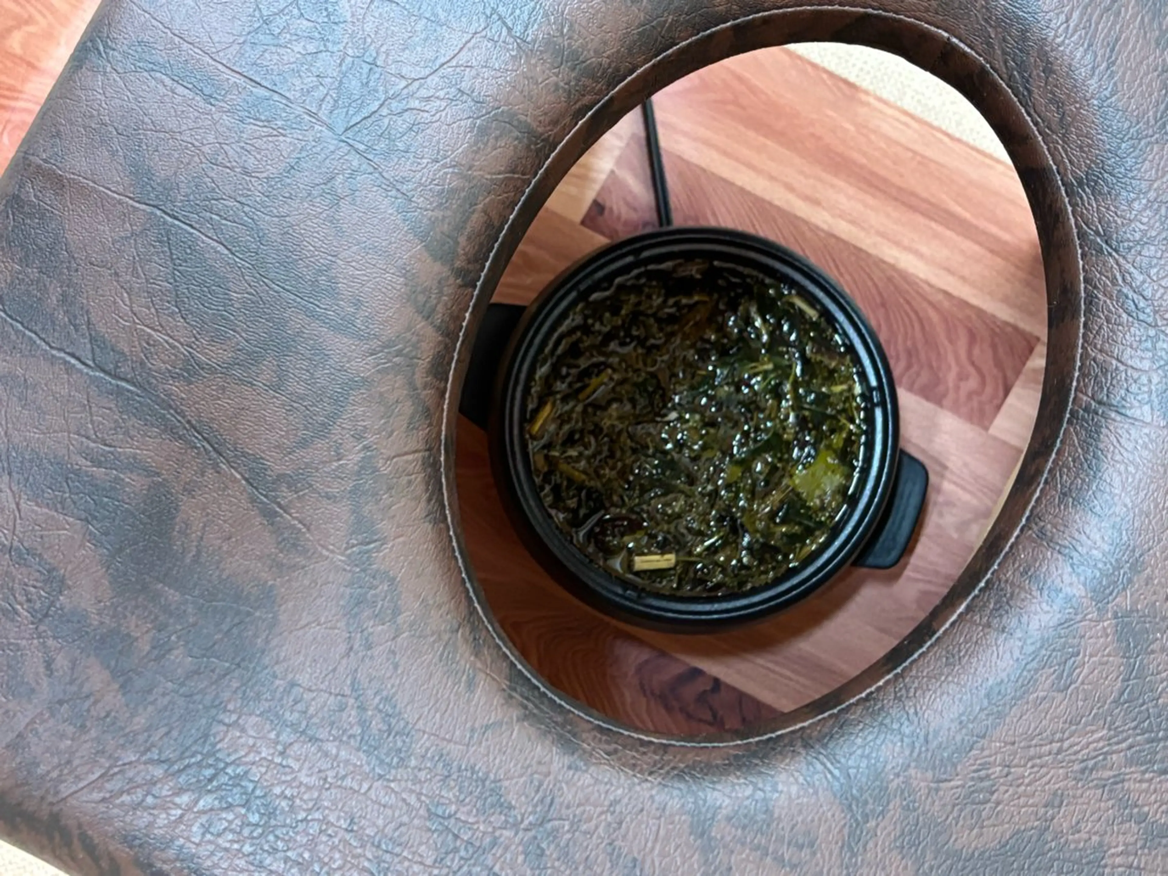 おかま直伝よもぎ蒸し サンワ・AloAloのエステ・リラクイメージ