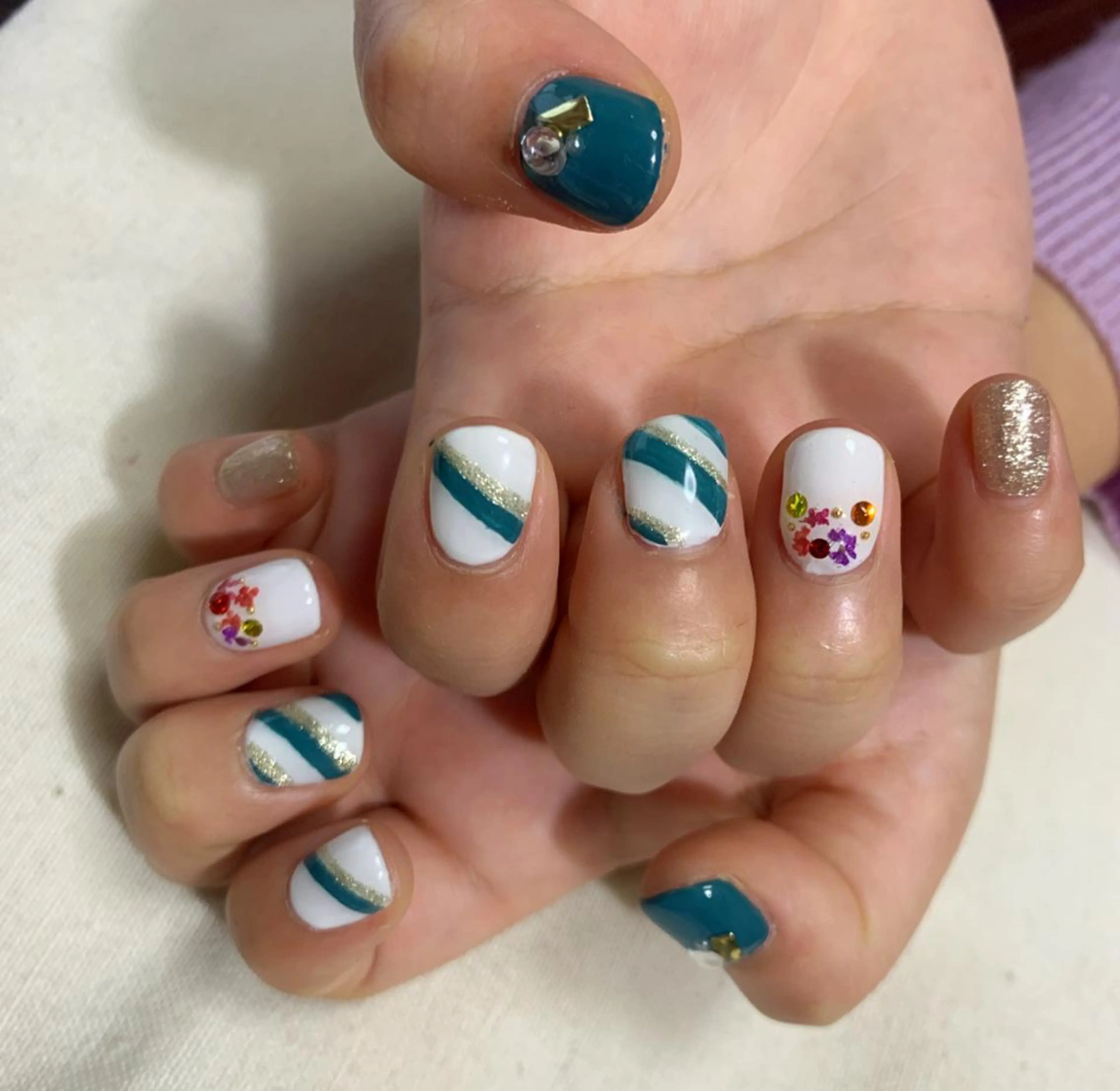 ネイル AZU nailのネイルデザイン
