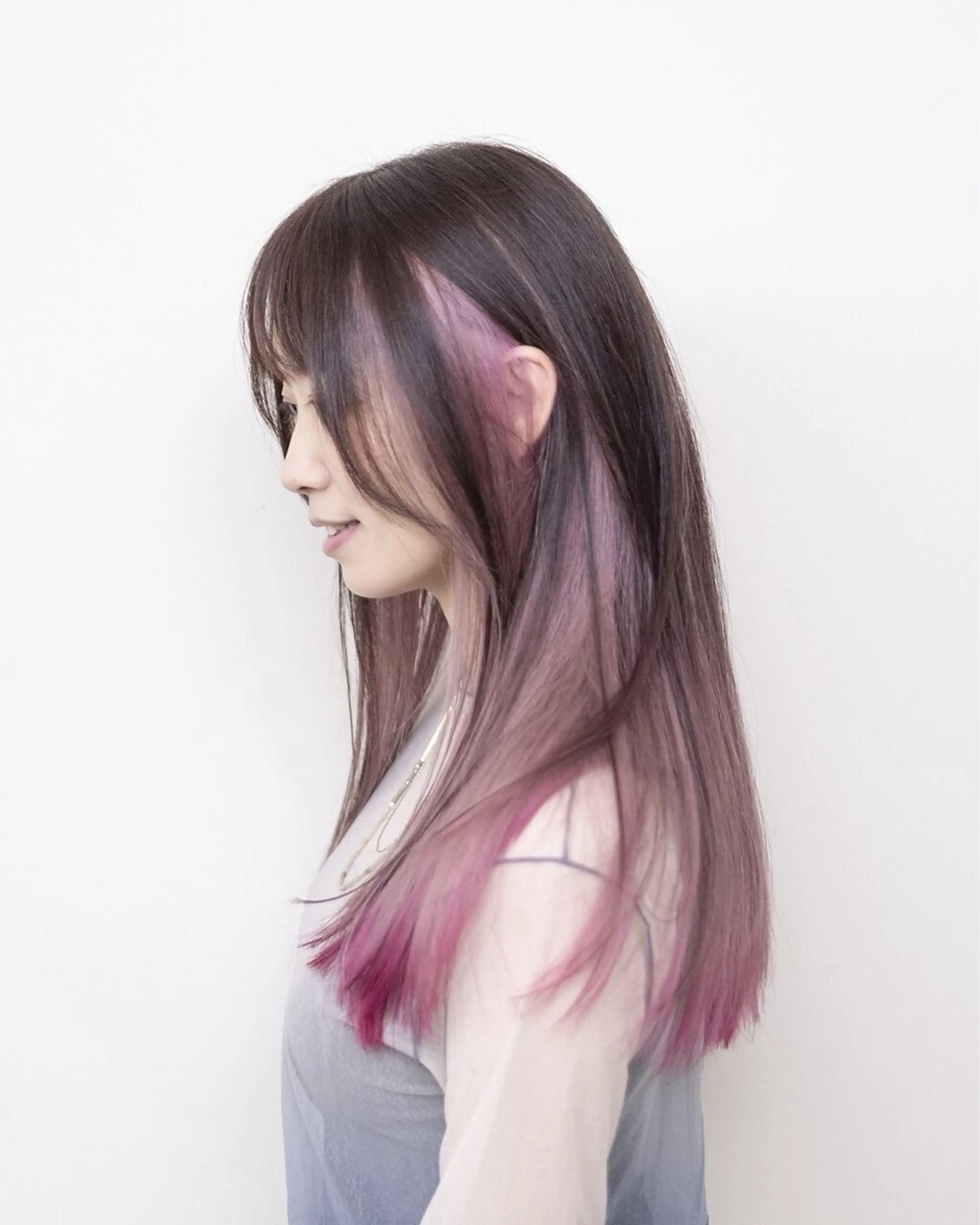 ロング カラー インナーカラー ピンクカラー 間瀬玲央 ルプラボウ メンズ／ショートのヘアスタイル