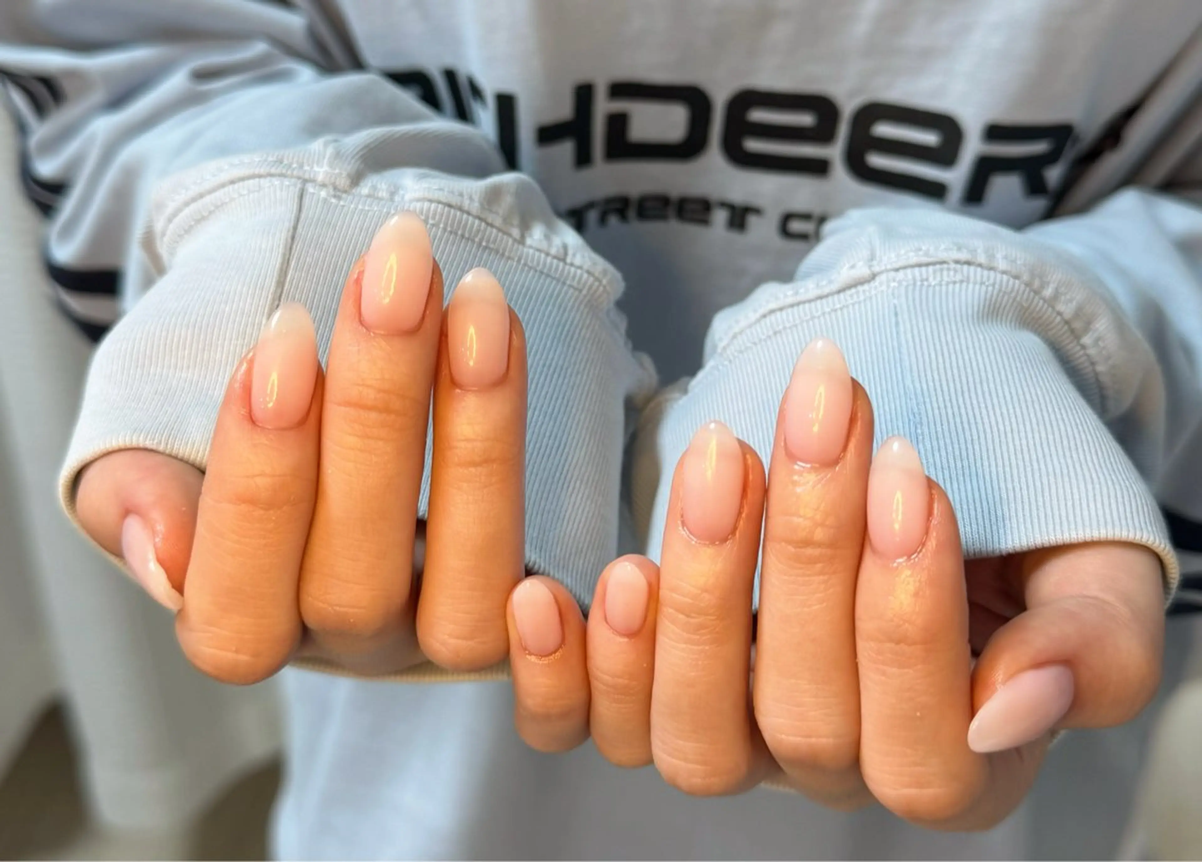 ネイル アートネイル オーロラネイル チークネイル フレンチネイル ガラスフレンチ ハンドネイル 🎀🎀YooLi Nail Salonのネイルデザイン