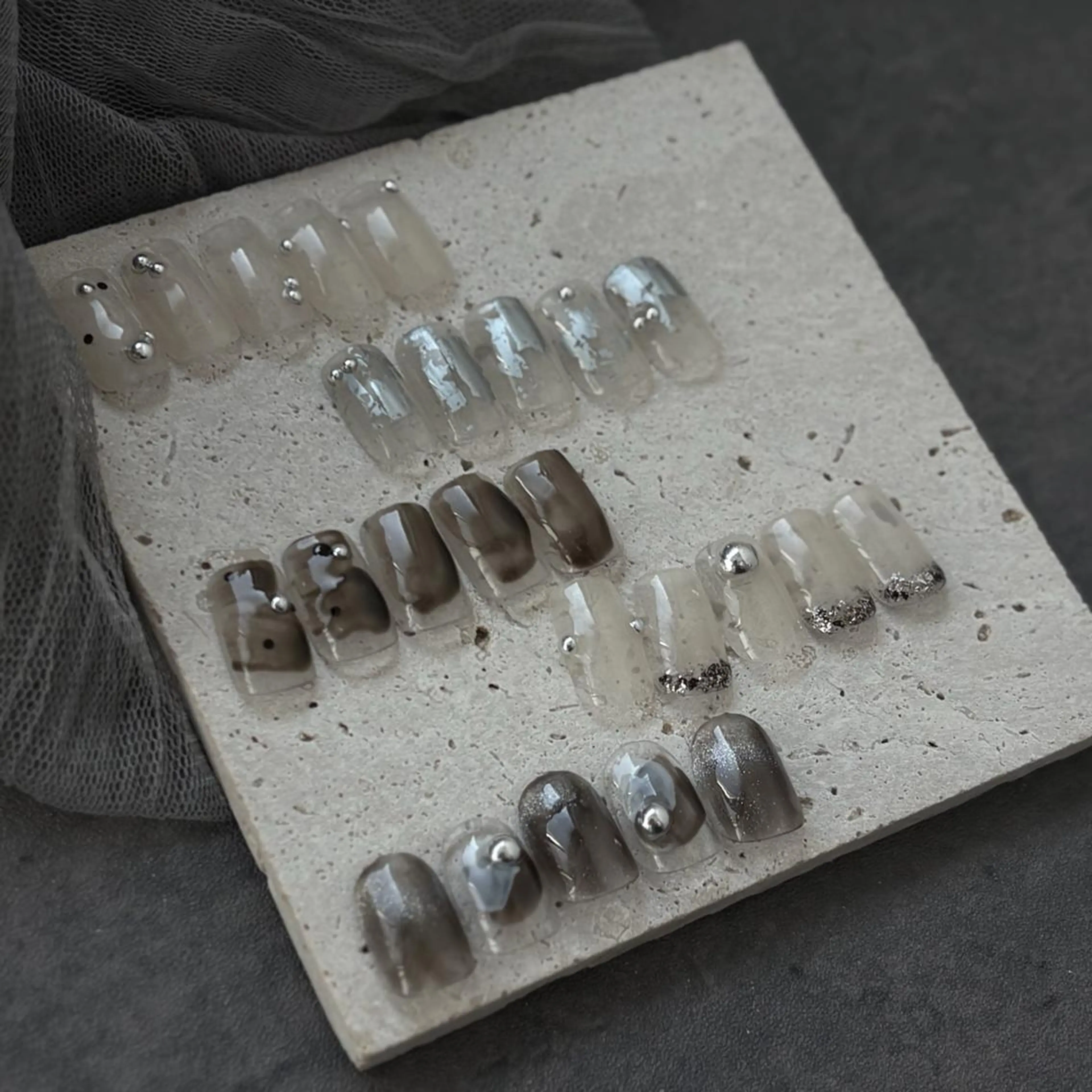 ネイル ニュアンスネイル ハンドネイル Ray. ／綺麗目ニュアンスのネイルデザイン