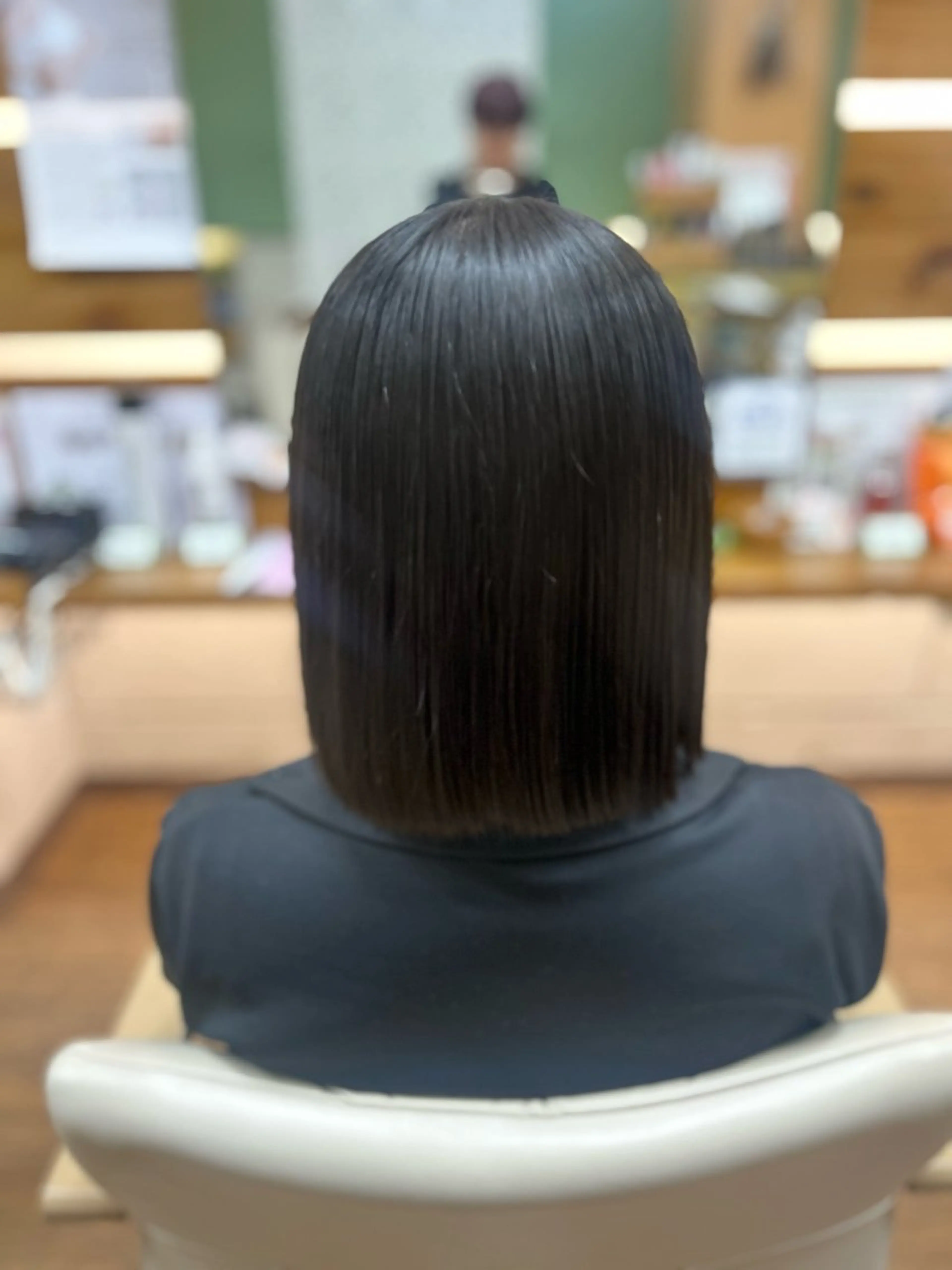 ミディアム 神谷 千明のヘアスタイル