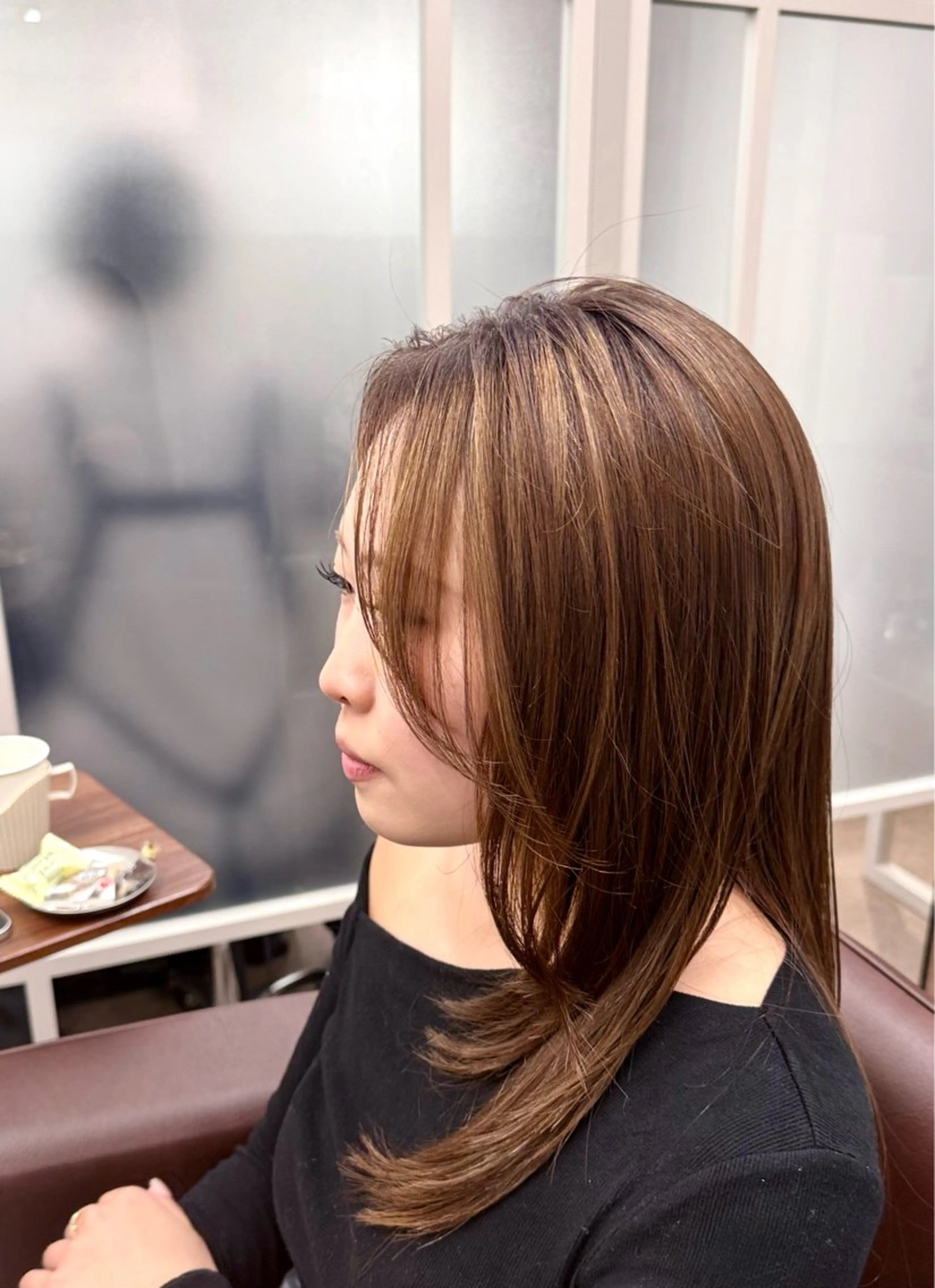 ミディアム カット ヘアカラー トリートメント 半個室 サロン🪽新宿3丁目のヘアスタイル